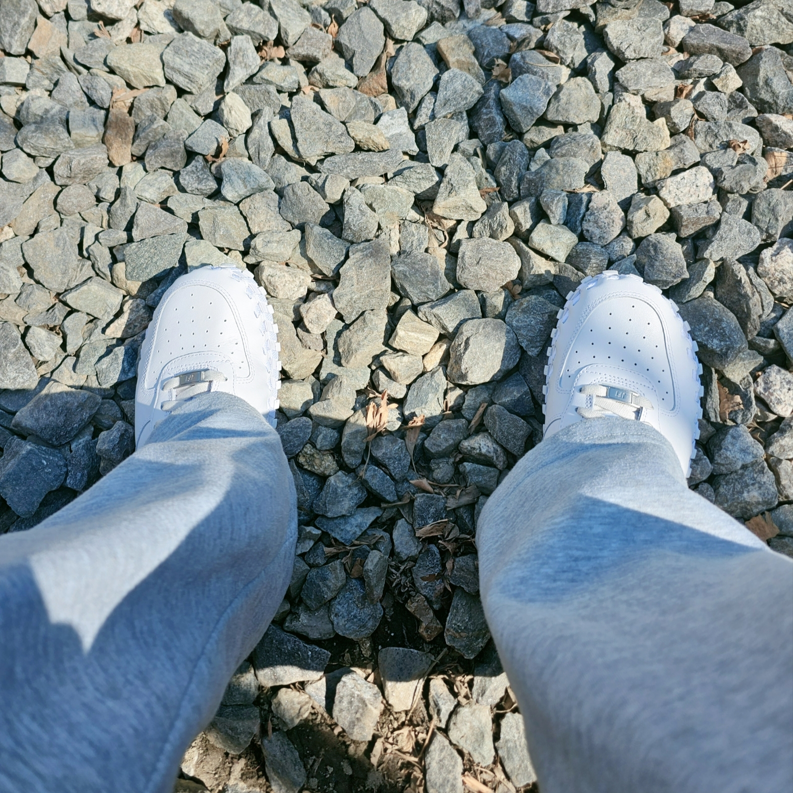 Nike x Jacquemus J Force 1 Low LX SP White 착용 스타일 - 2