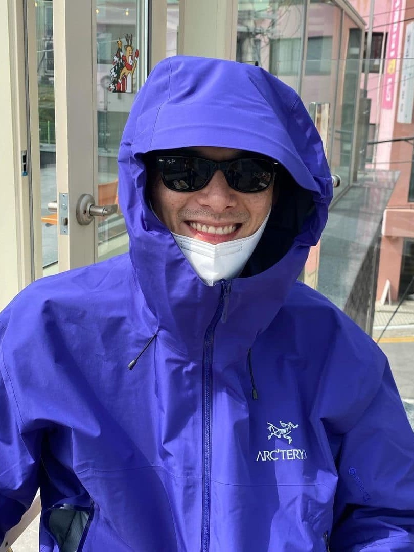 Arc'teryx Atom SL Hoody Black, Arc'teryx Beta LT Jacket Vitality 착용 스타일 - 3