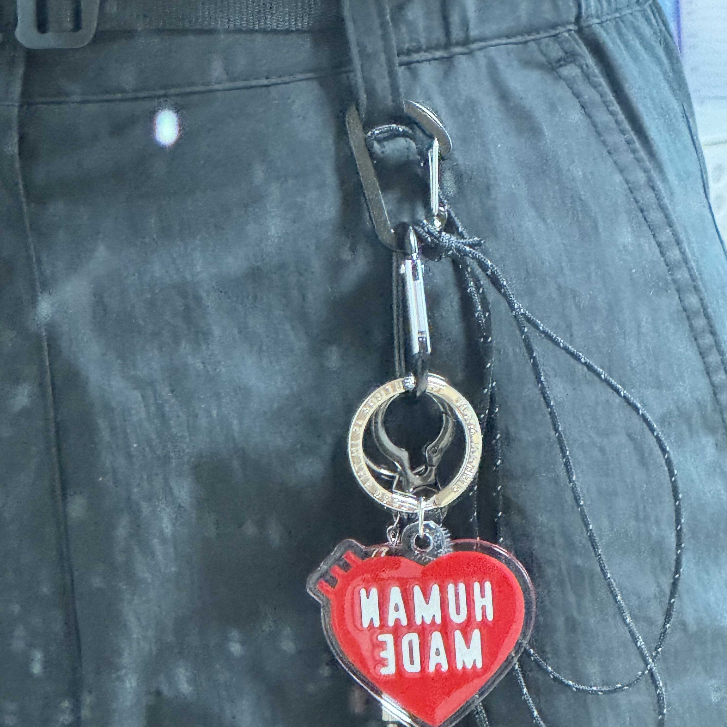 Human Made Heart Keyring Red 착용 스타일