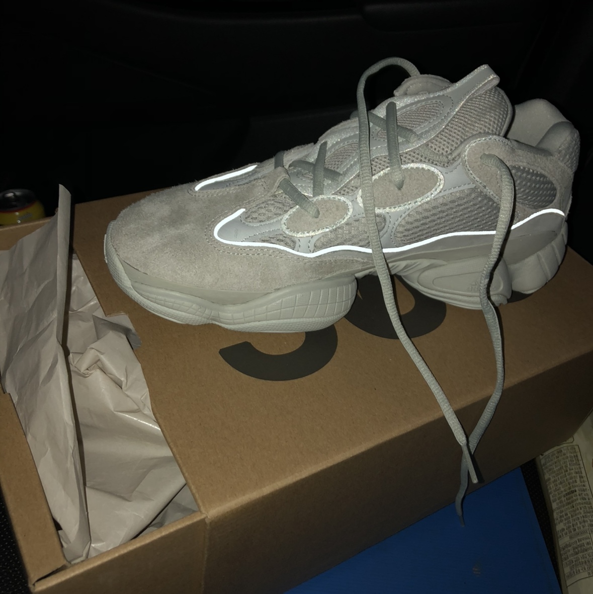 Adidas Yeezy 500 Stone Salt 착용 스타일