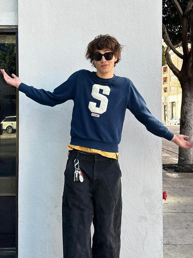 Stussy Relaxed Oversized Crew Green, Supreme Inside Out Crewneck Navy - 23FW 착용 스타일 - 3