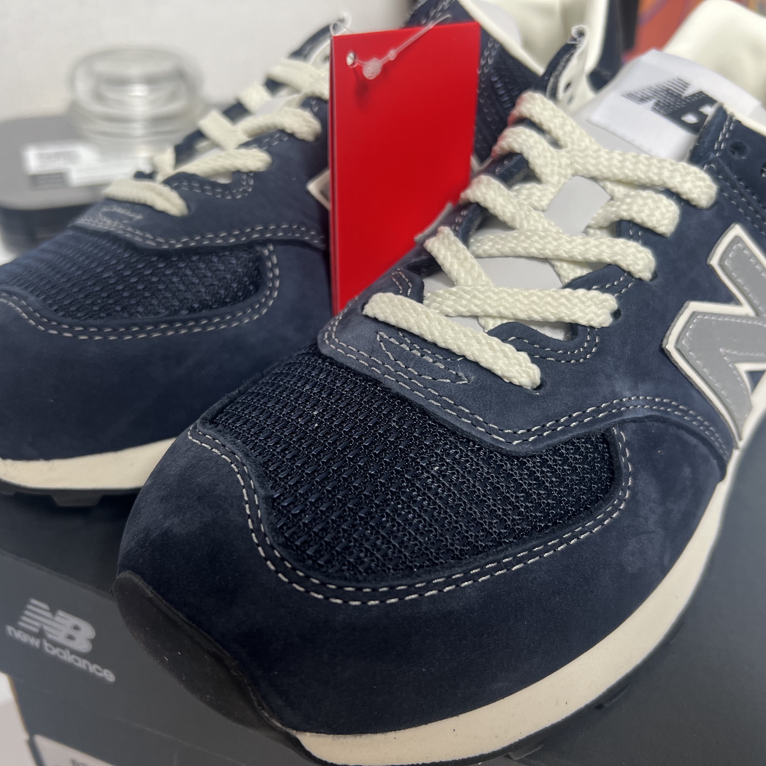 New Balance x Pottery 574 Premium Hard Navy 착용 스타일 - 1