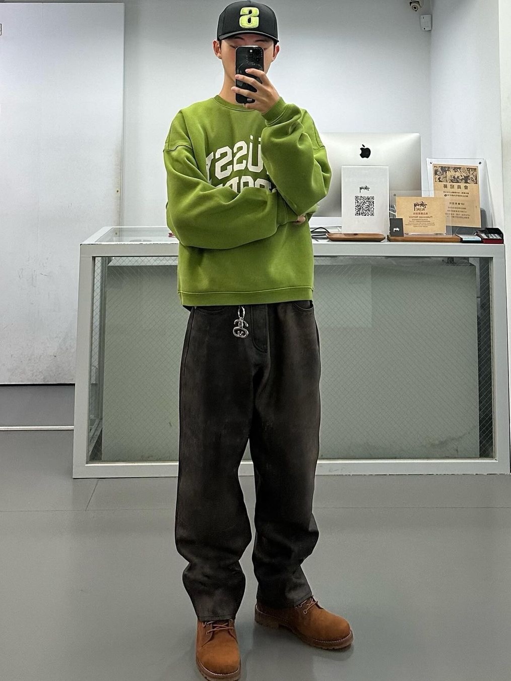 Stussy Relaxed Oversized Crew Green, Supreme Inside Out Crewneck Navy - 23FW 착용 스타일 - 2