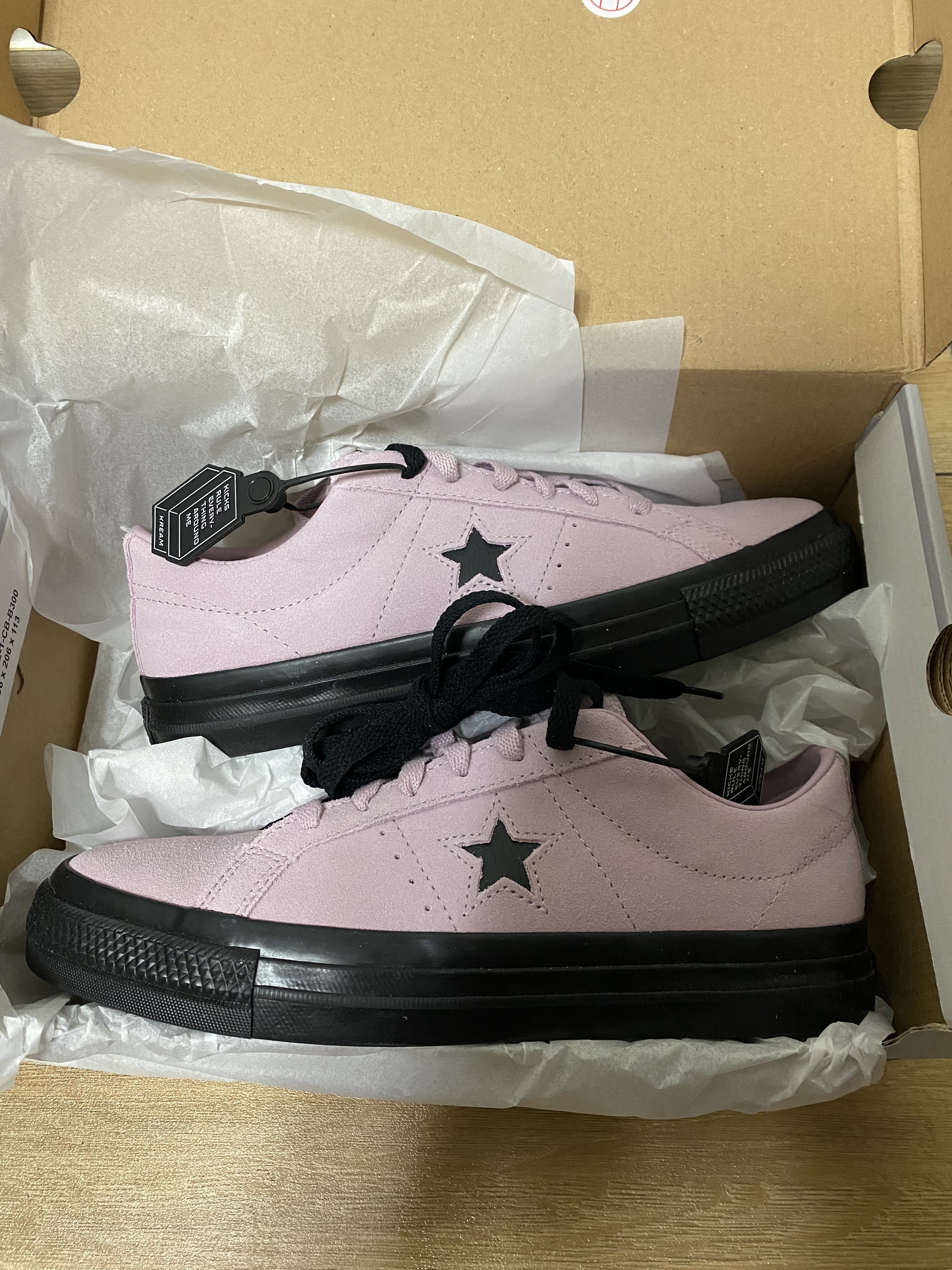 Converse One Star Pro Classic Suede Phantom Violet 착용 스타일