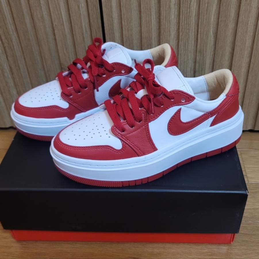 (W) Jordan 1 Elevate Low White Fire Red 착용 스타일