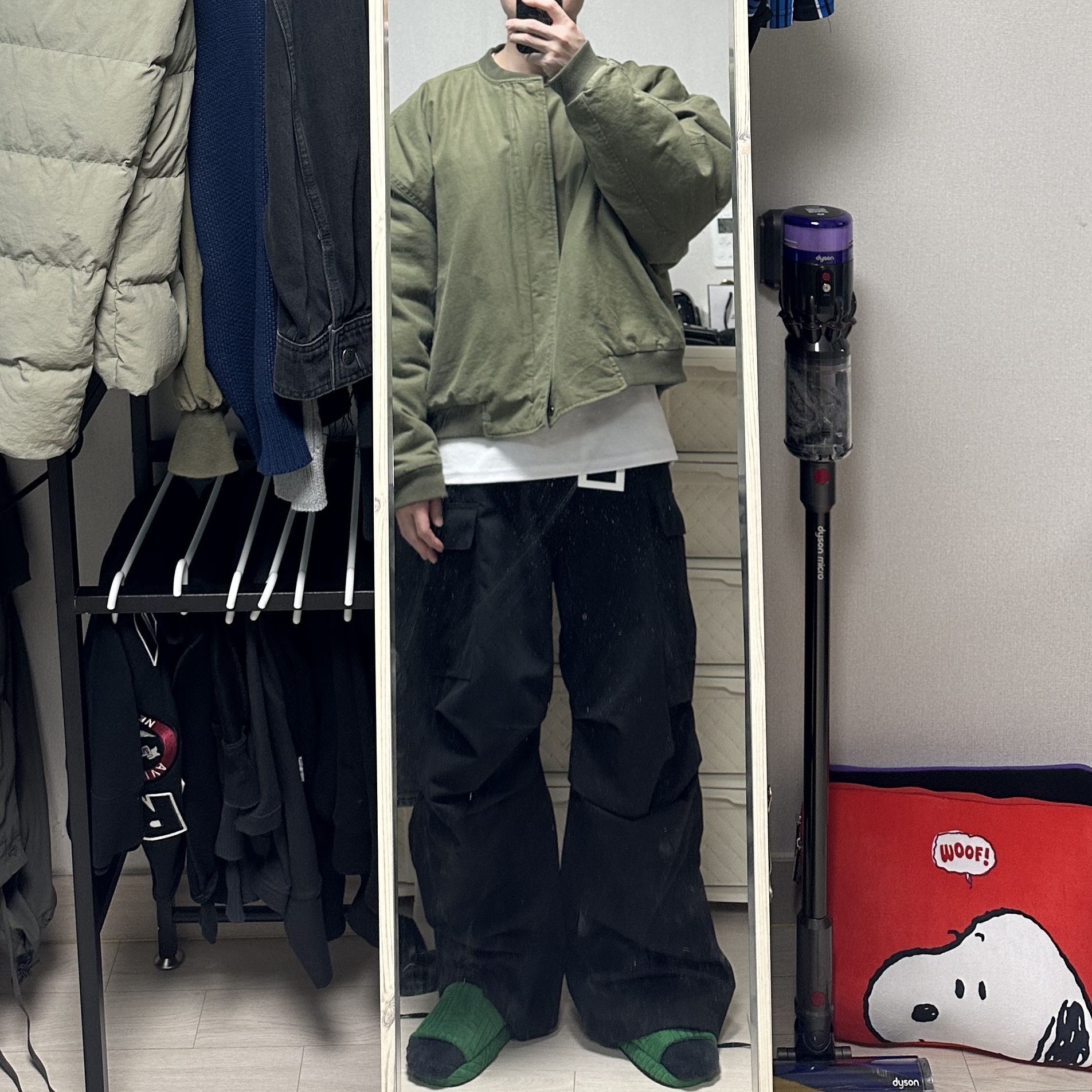 Nonnod Side Zip Cargo Pants Black 착용 스타일