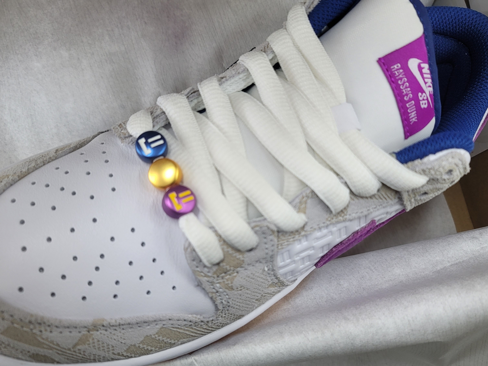 Nike x Rayssa Leal SB Dunk Low PRM Pure Platinum Vivid Purple 착용 스타일 - 1