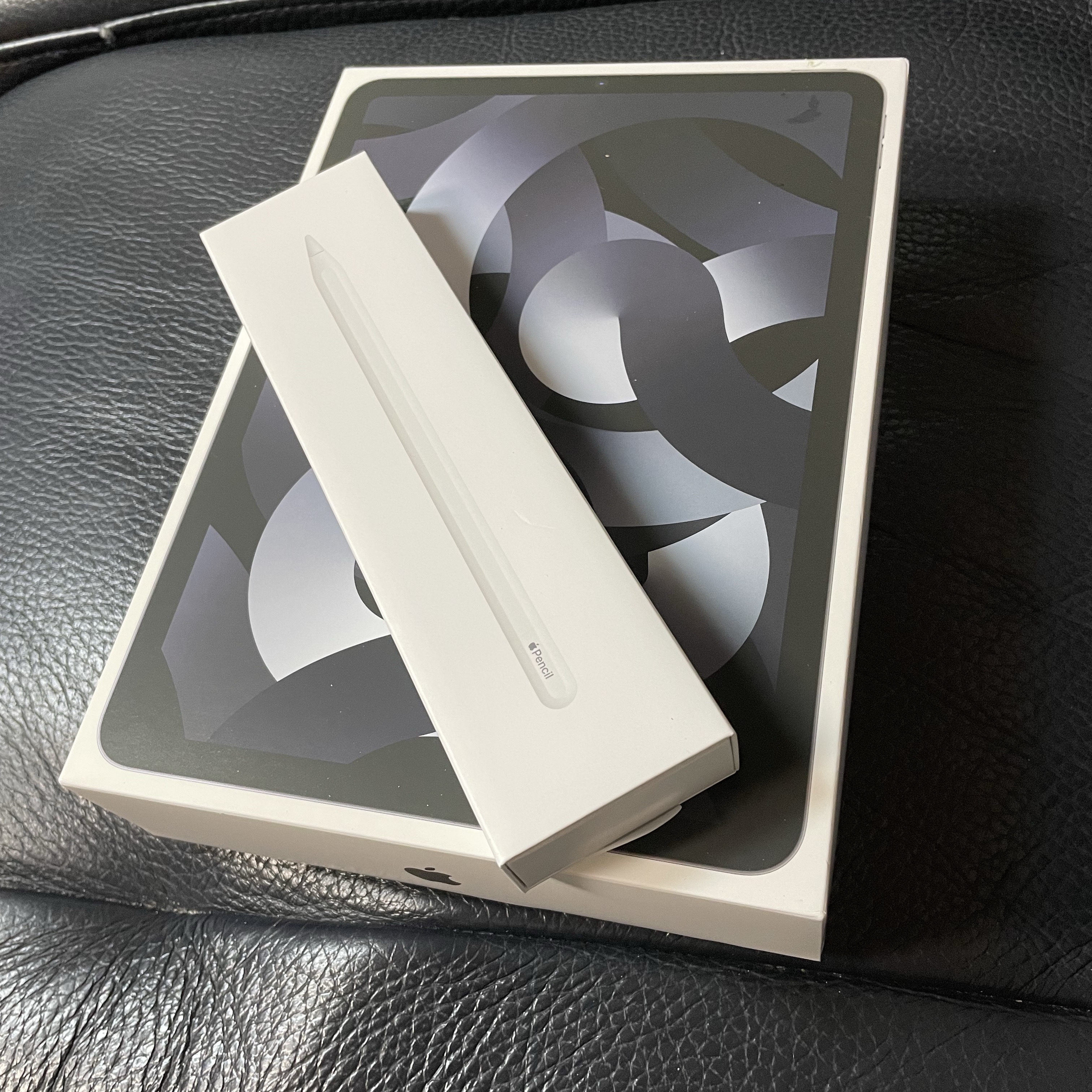 Apple iPad Air 5th Gen Wifi 64GB Space Gray (Korean Ver.) 착용 스타일