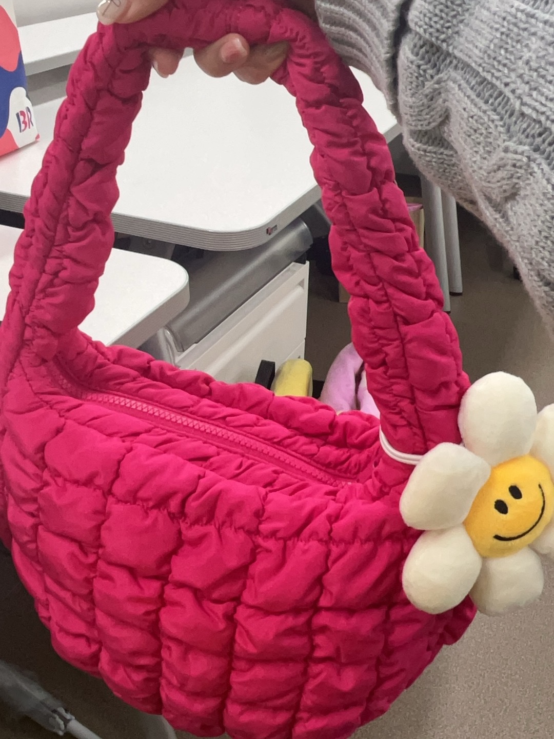 COS Quilted Mini Bag Pink 착용 스타일