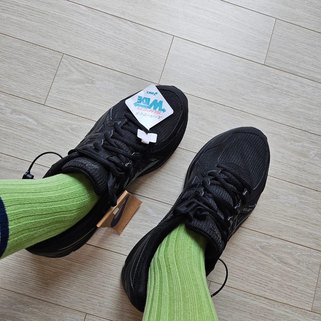 Asics Jog 100 2 Black 착용 스타일