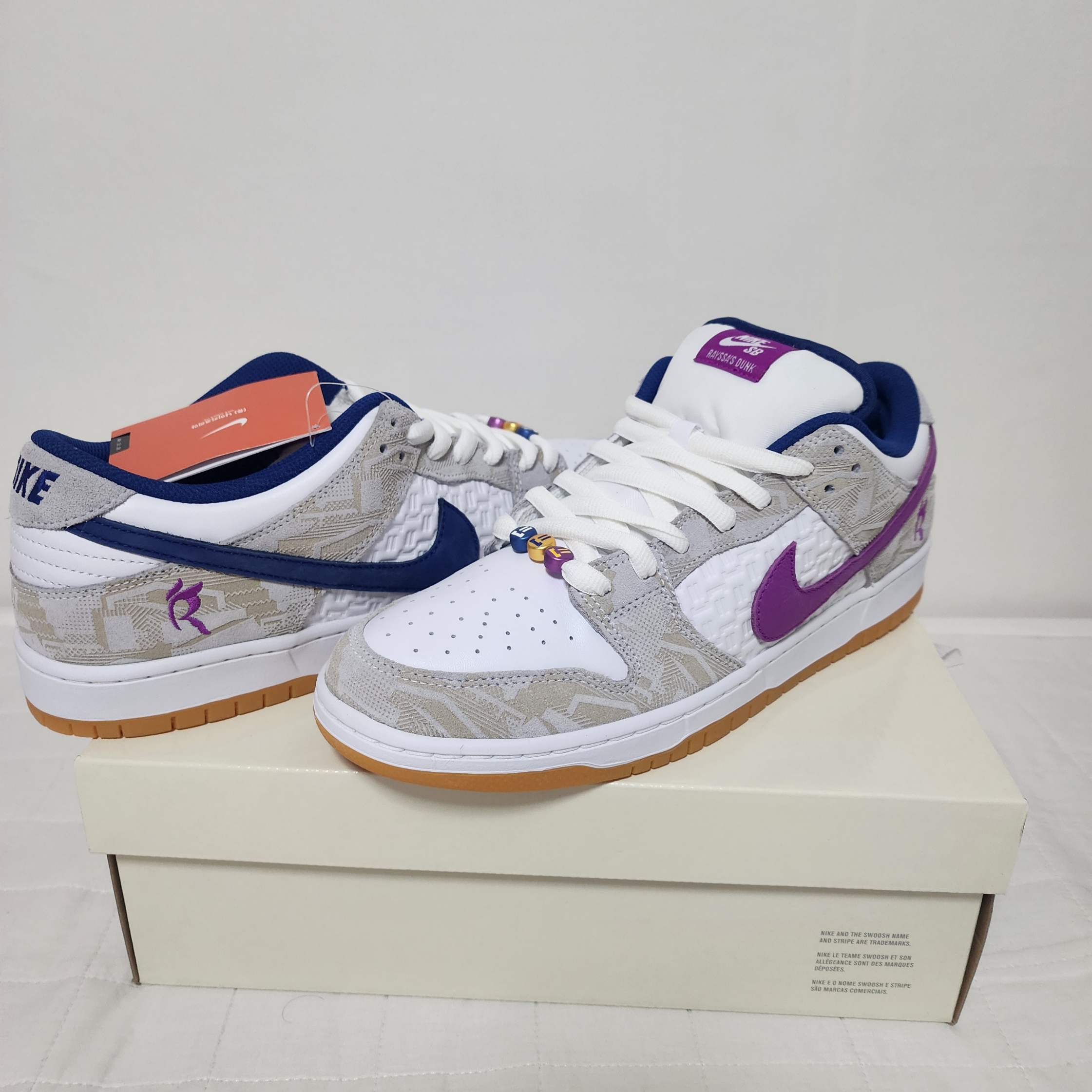 Nike x Rayssa Leal SB Dunk Low PRM Pure Platinum Vivid Purple 착용 스타일 - 5