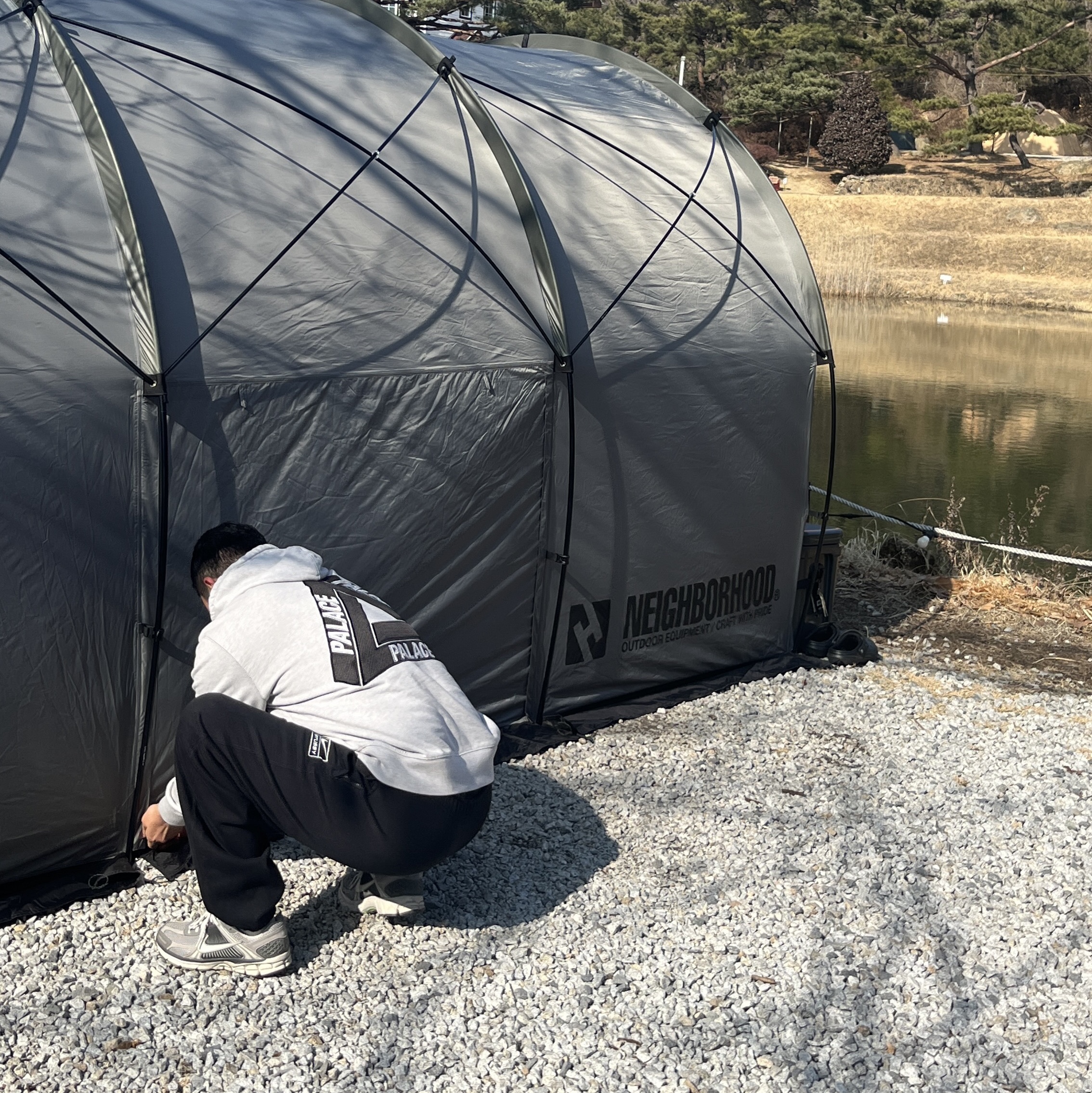 Nike x Stussy NRG Washed Fleece Pants Black (DO5296-010), Palace Tri-Mesh Hood Grey Marl - 22SS 착용 스타일 - 1