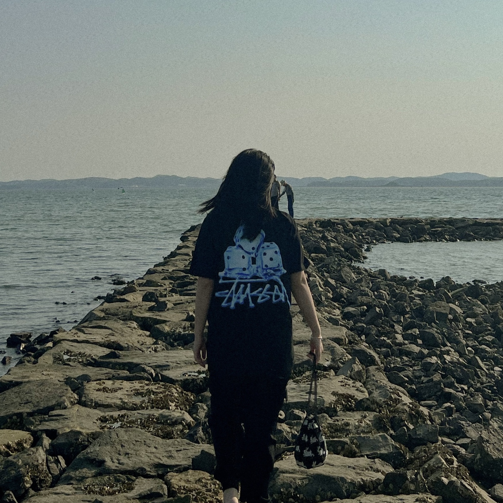 Stussy Melted T-Shirt Black 착용 스타일