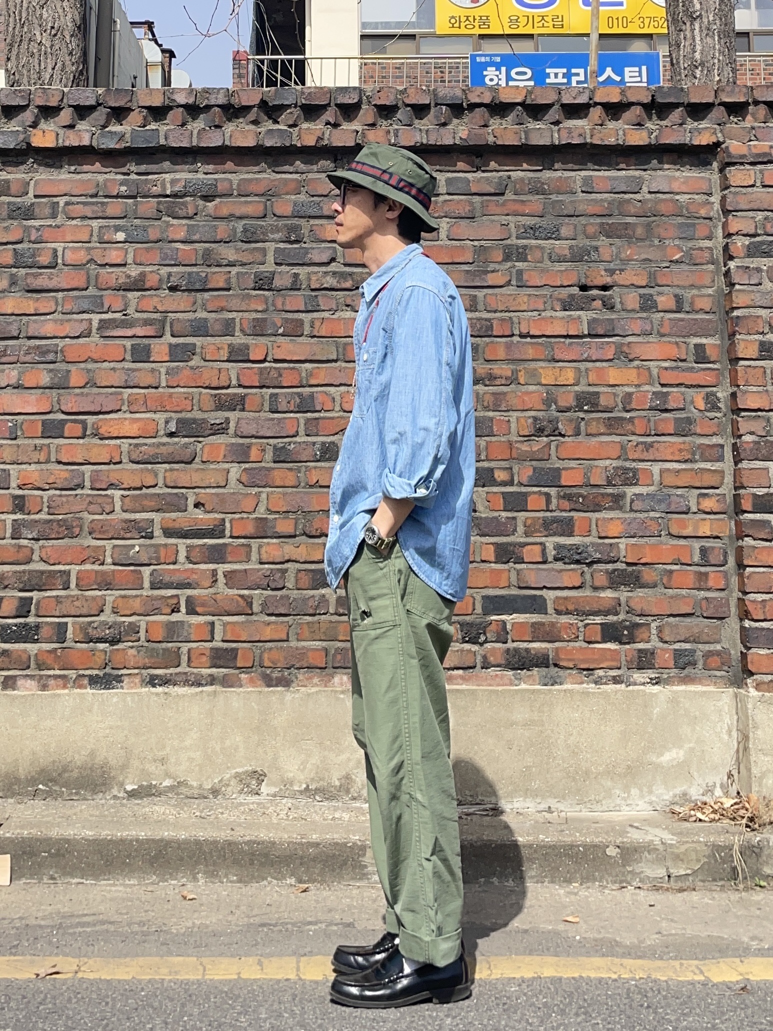Orslow 5032 US Army Fatigue Pants Green, Haruta Leather Penny Loafer Black 착용 스타일 - 3