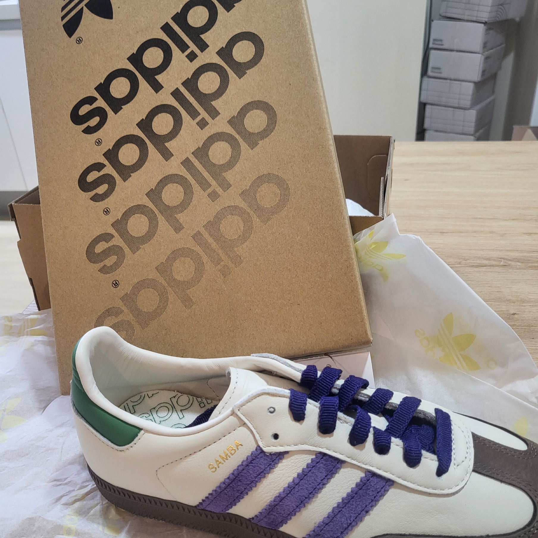 (W) Adidas Samba OG Off White Collegiate Purple 착용 스타일 - 2