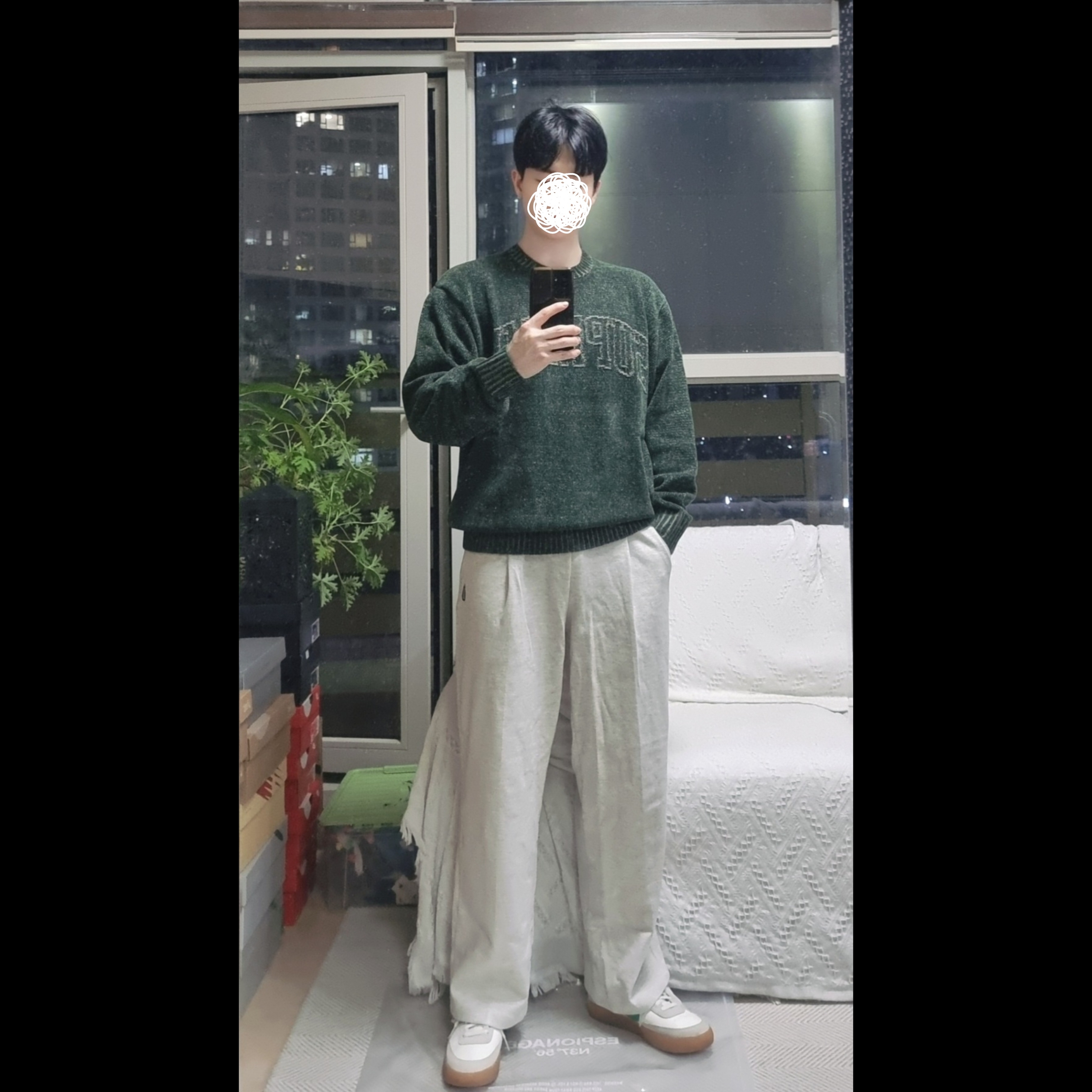 Supreme Contrast Arc Sweater Olive - 24SS, Nike x J.Crew Killshot 2 Lucid Green 착용 스타일