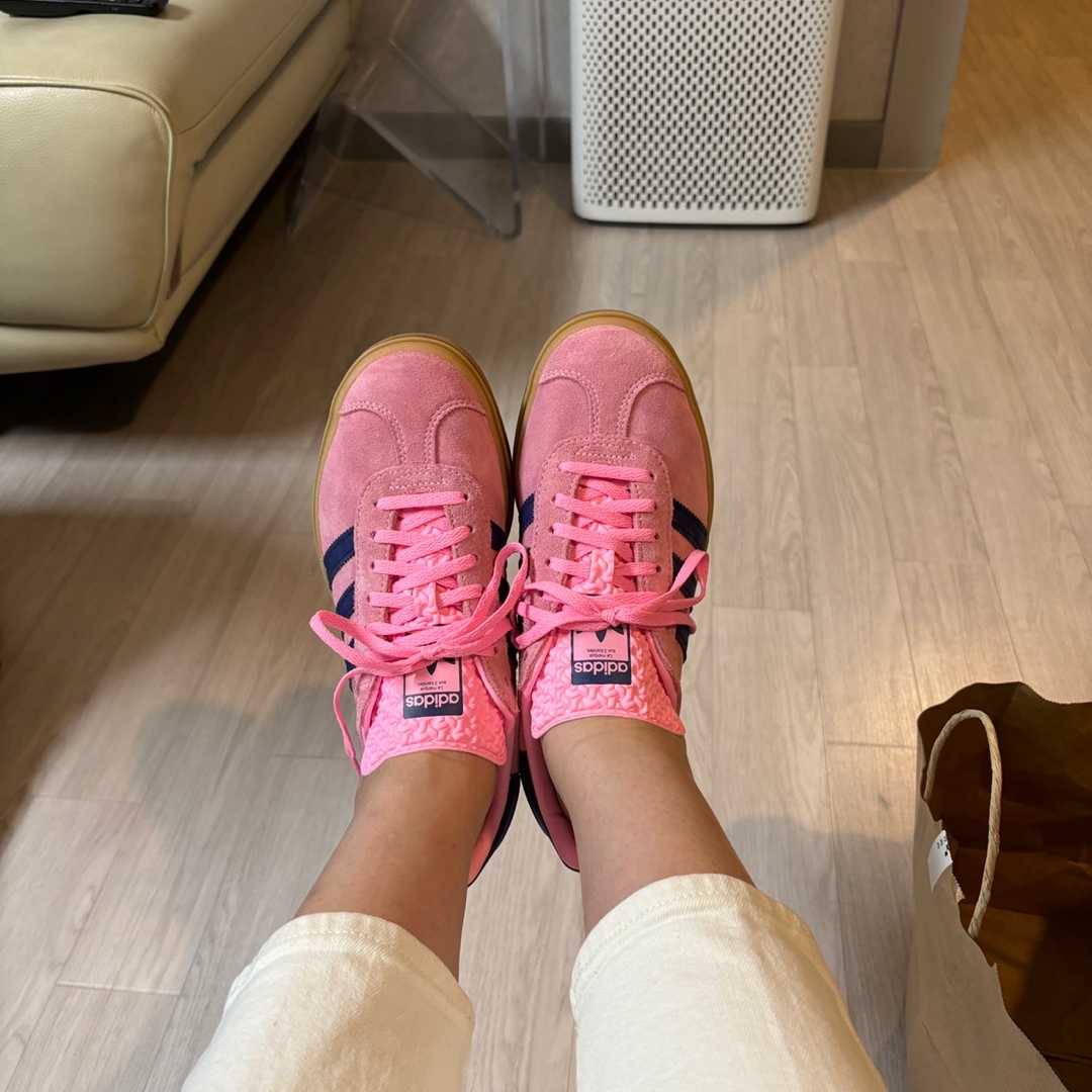 (W) Adidas Gazelle Bold Pink Glow Victory Blue 착용 스타일