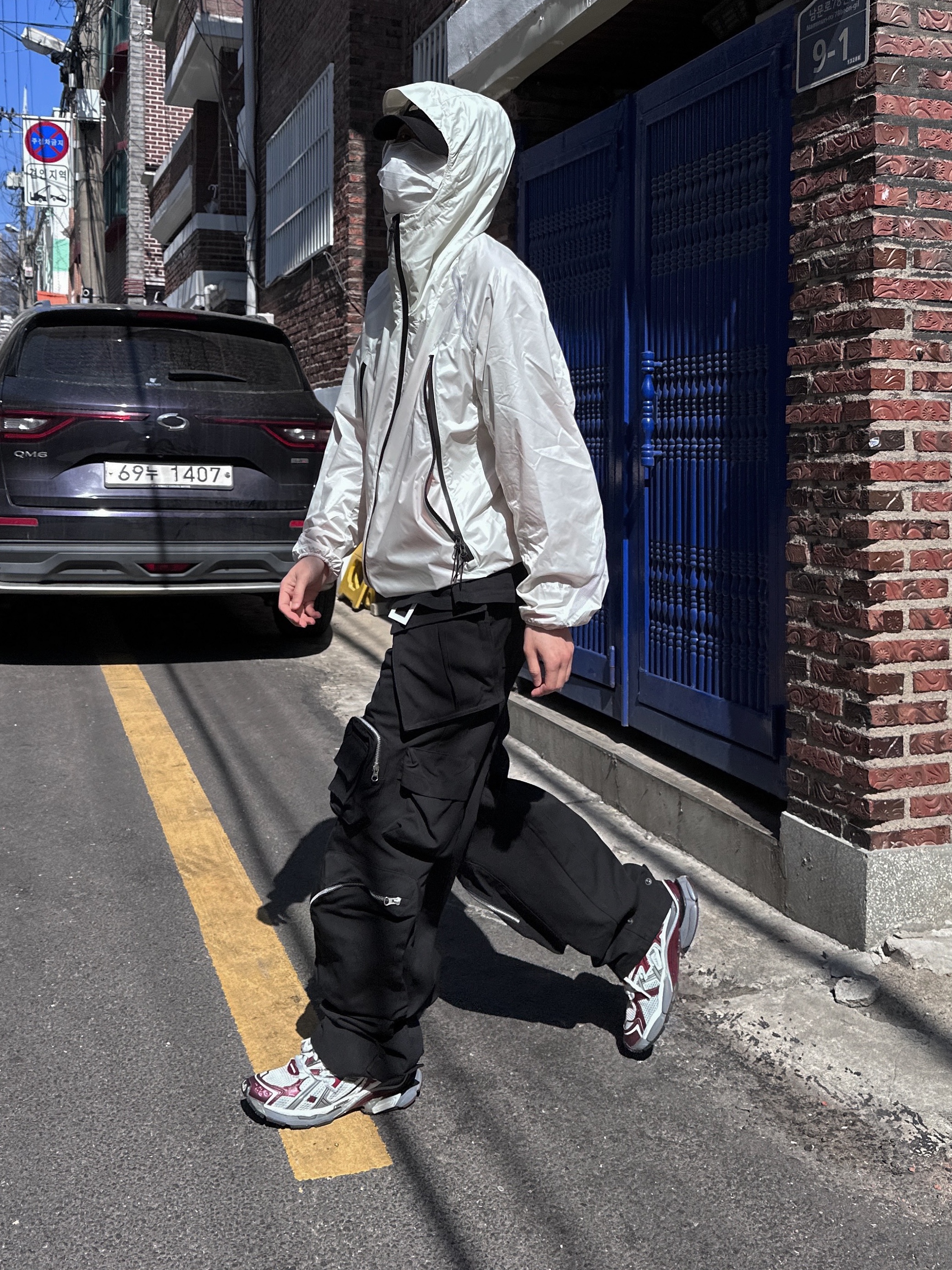 Nonnod Mechanic Cargo Pants Black 착용 스타일 - 1