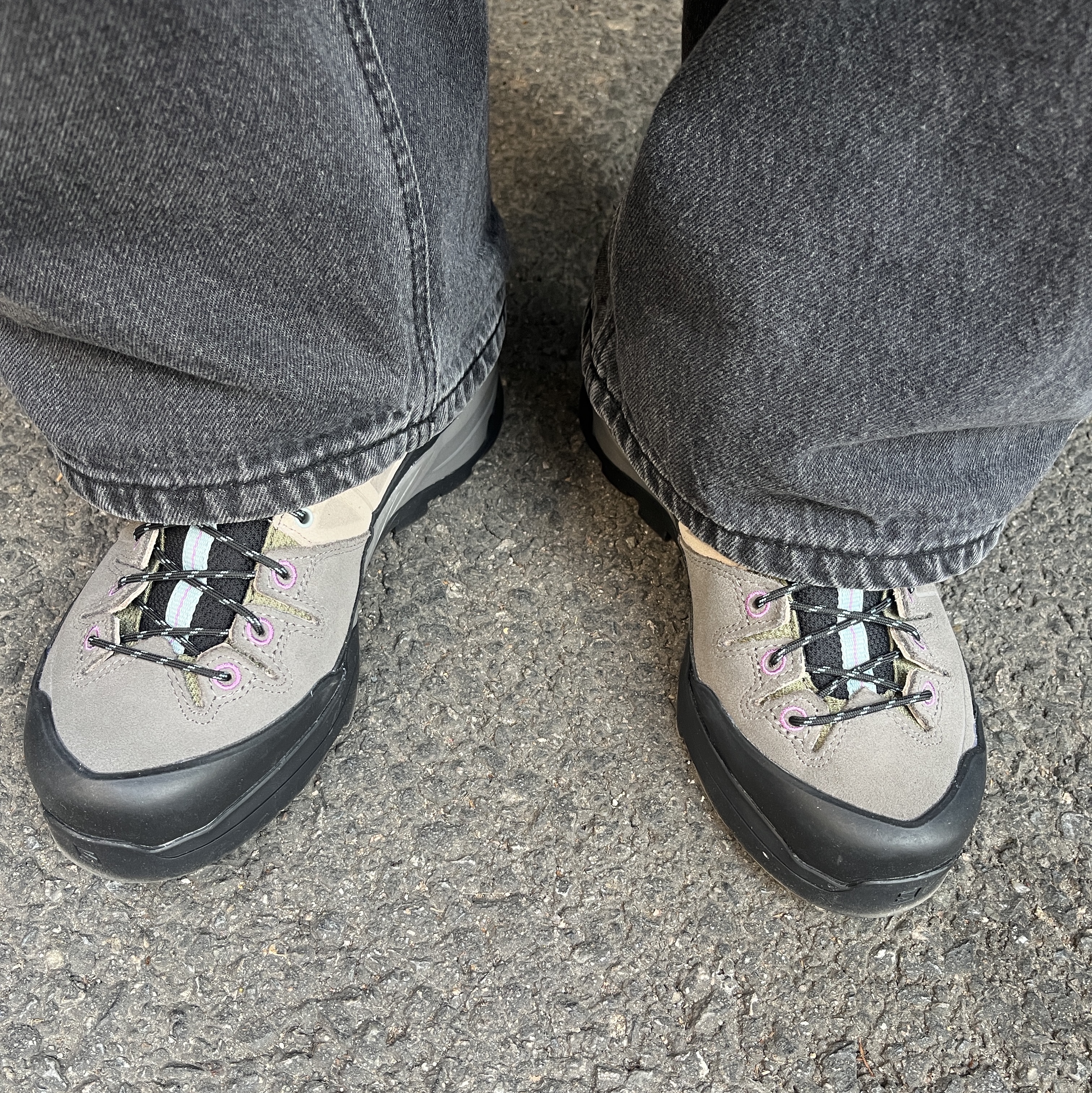 Salomon X-Alp LTR Pewter Vintage Khaki 착용 스타일