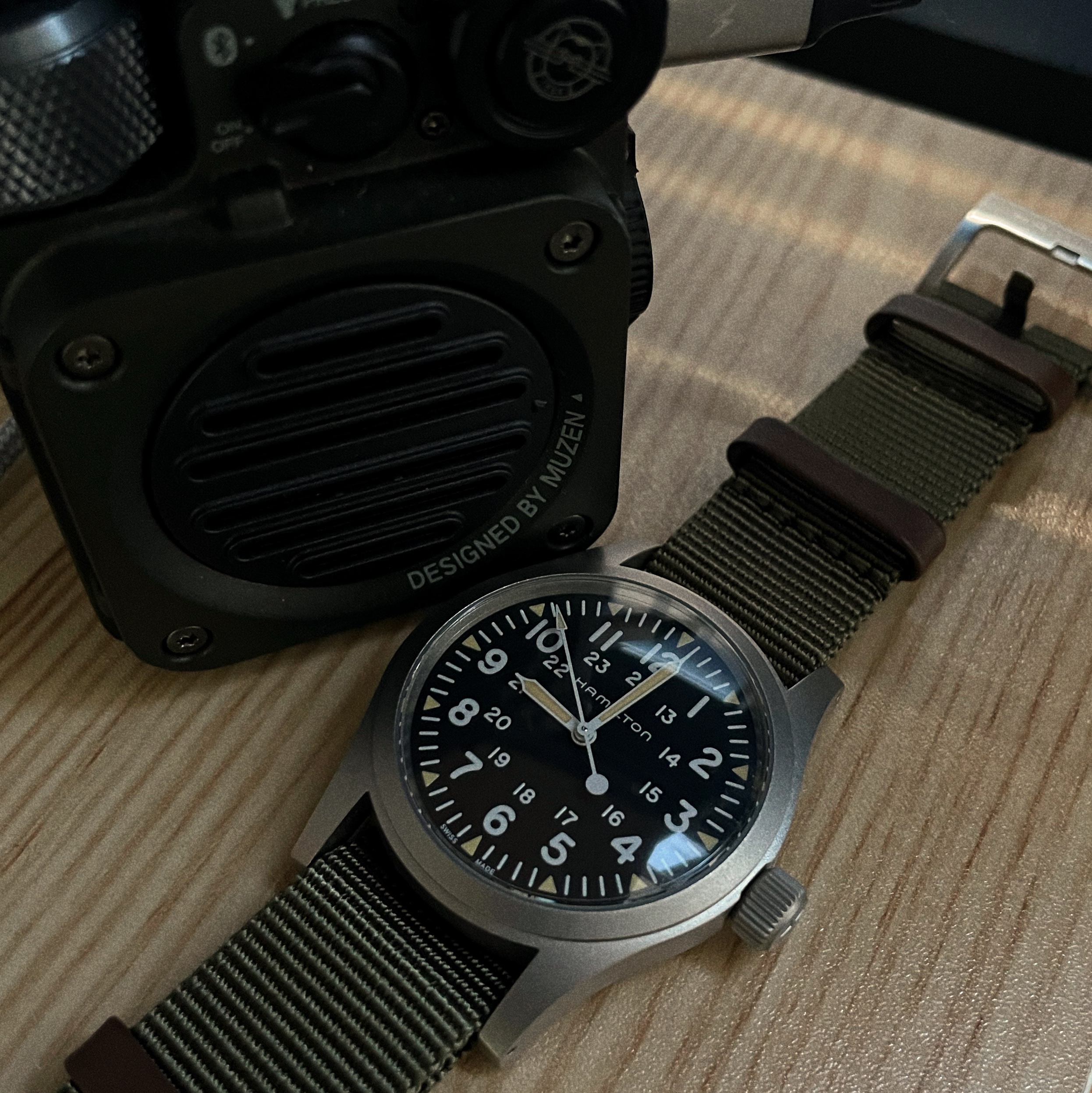 Hamilton Khaki Field Mechanical 38mm Nato Strap Green Black 착용 스타일 - 1
