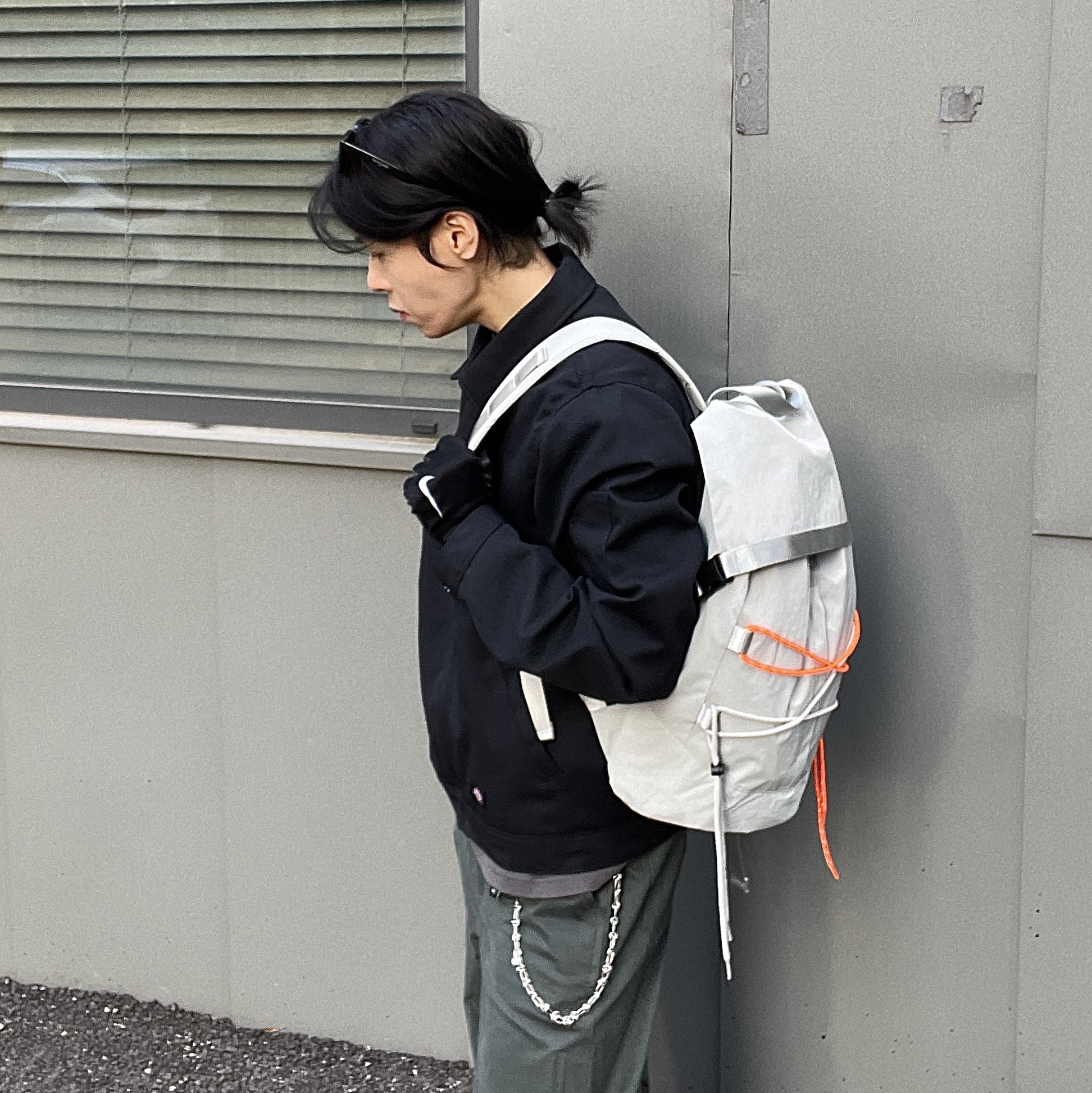 Gentle Monster x Maison Margiela MM007 Black Black, Dickies Unlined Eisenhower Jacket Regular Black 착용 스타일 - 7