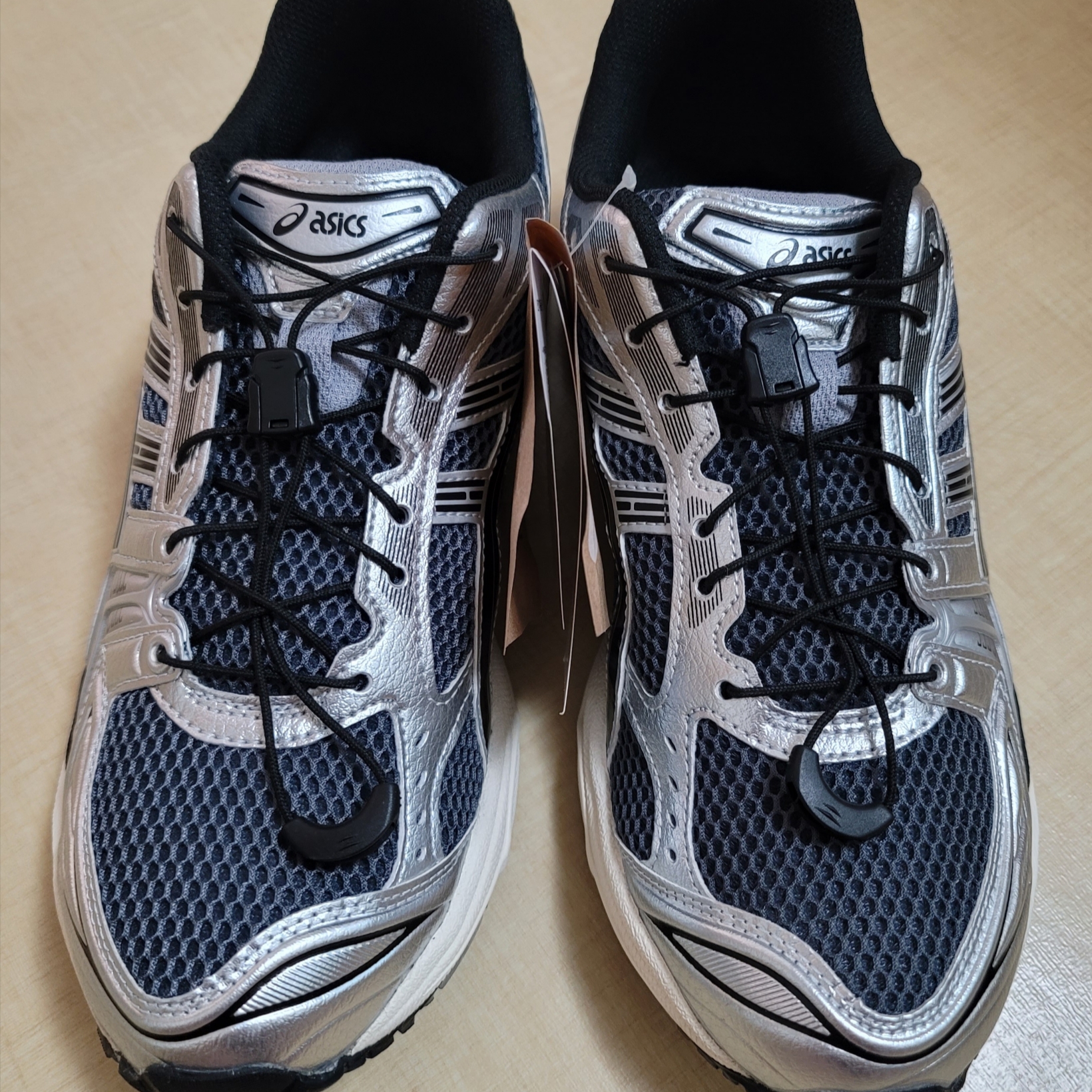 Asics Unlimited Gel-Kayano 14 Carrier Grey Black 착용 스타일