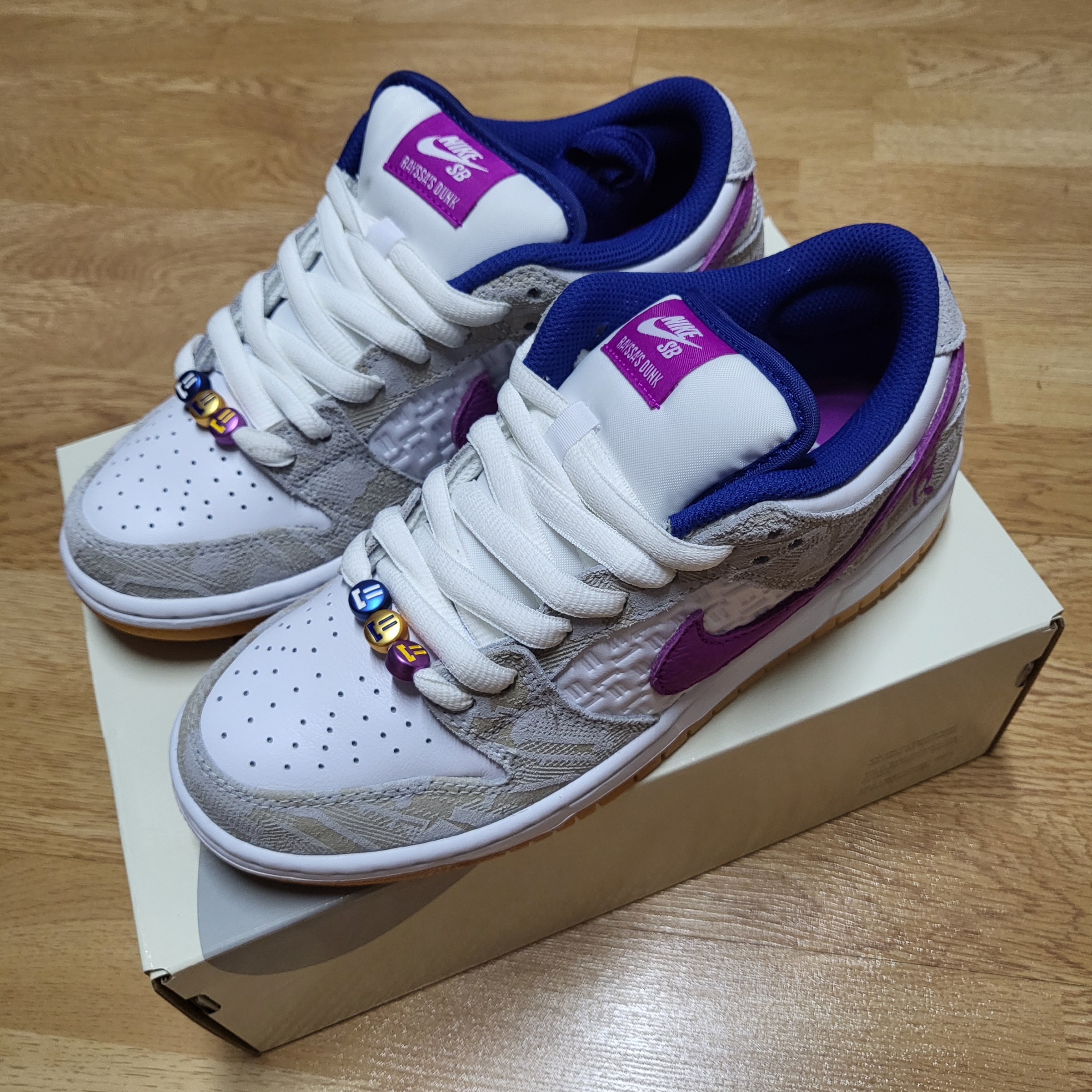 Nike x Rayssa Leal SB Dunk Low PRM Pure Platinum Vivid Purple 착용 스타일 - 1