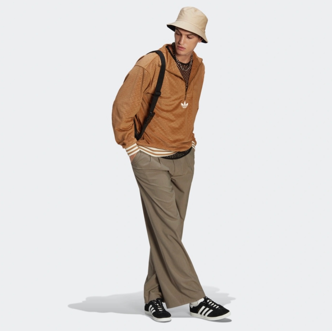Adidas Adicolor Heritage Now Funnel Velour Half Zip Brown Desert - US Sizing 착용 스타일