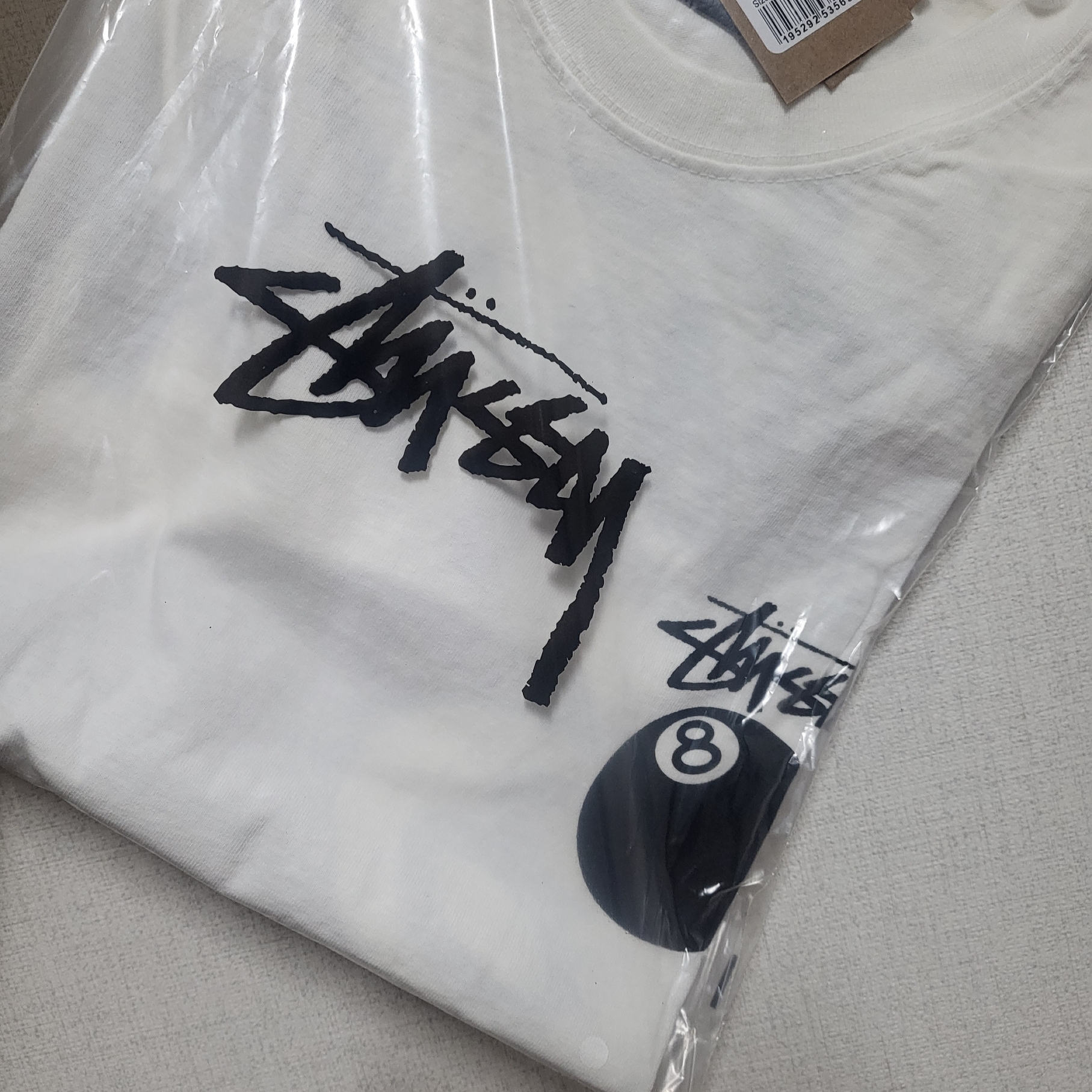 Stussy 8 Ball Pigment Dyed T-Shirt Natural 착용 스타일