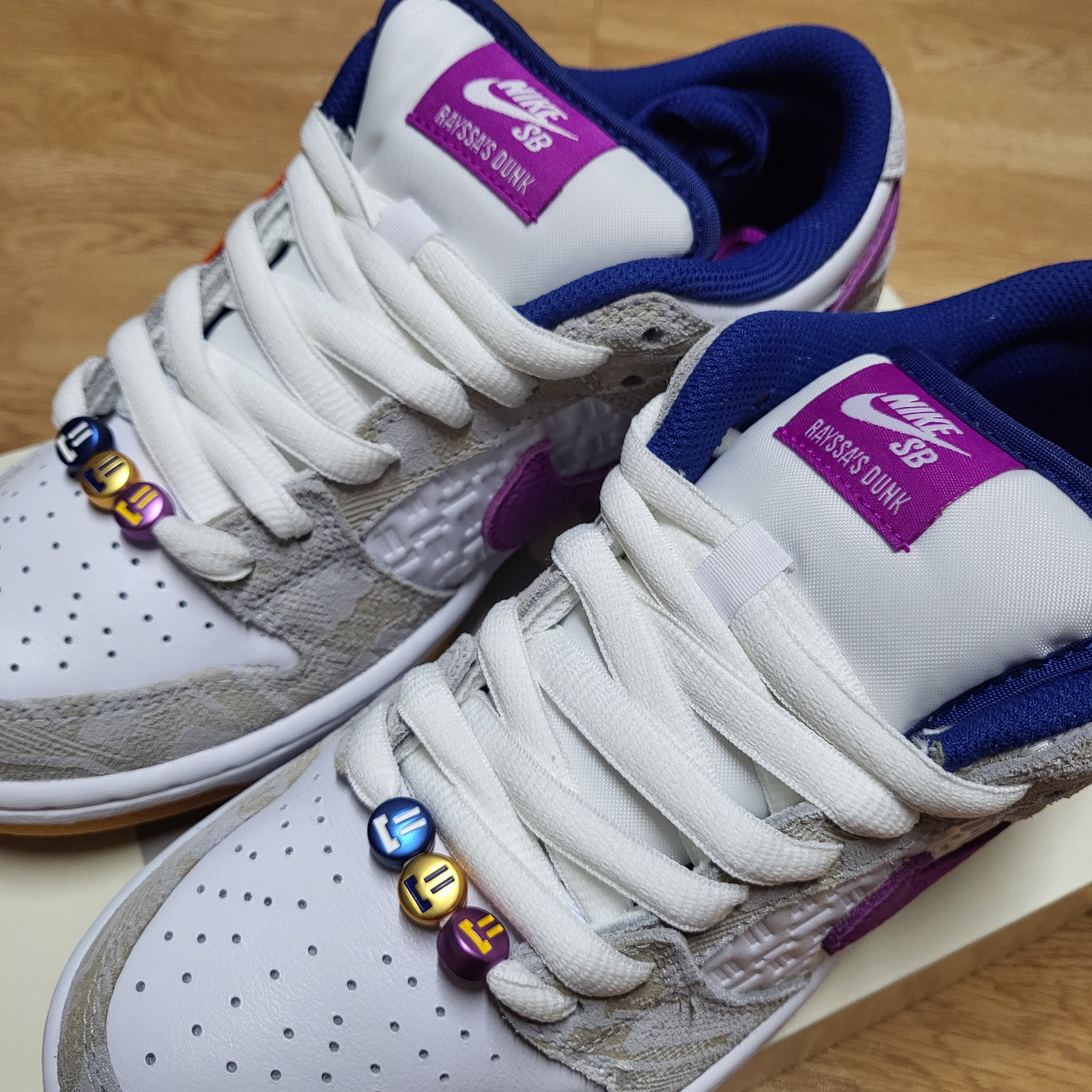 Nike x Rayssa Leal SB Dunk Low PRM Pure Platinum Vivid Purple 착용 스타일 - 3