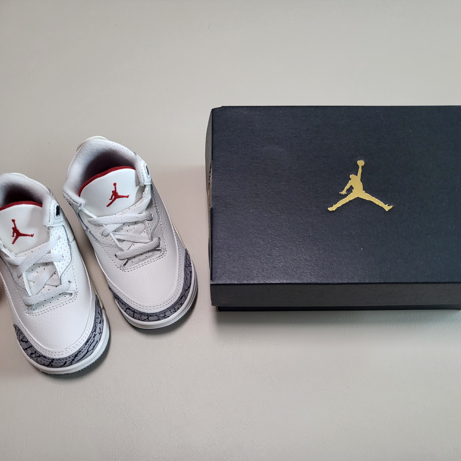 Jordan 3 Retro White Cement Reimagined 착용 스타일