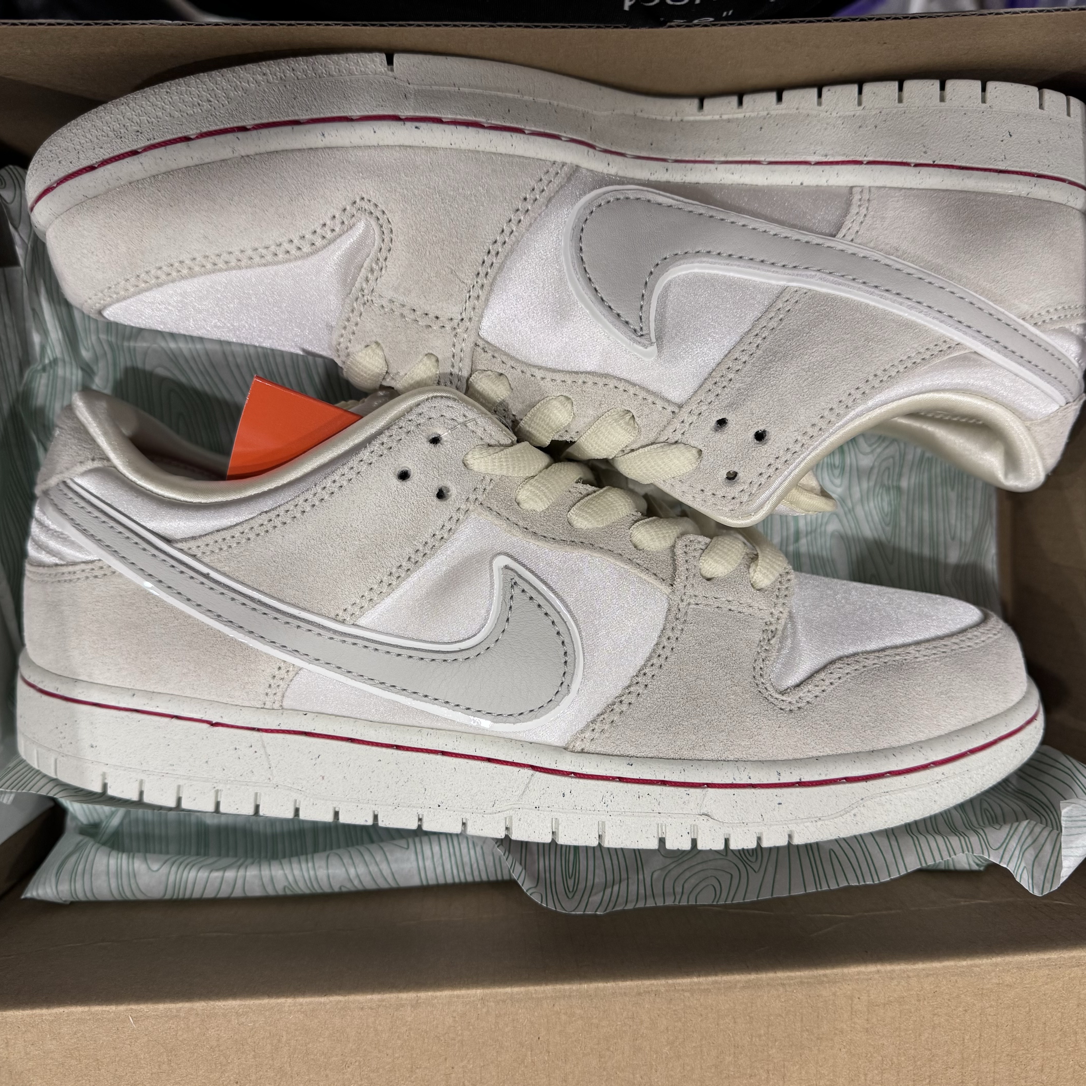 Nike SB Dunk Low PRM Coconut Milk 착용 스타일 - 2