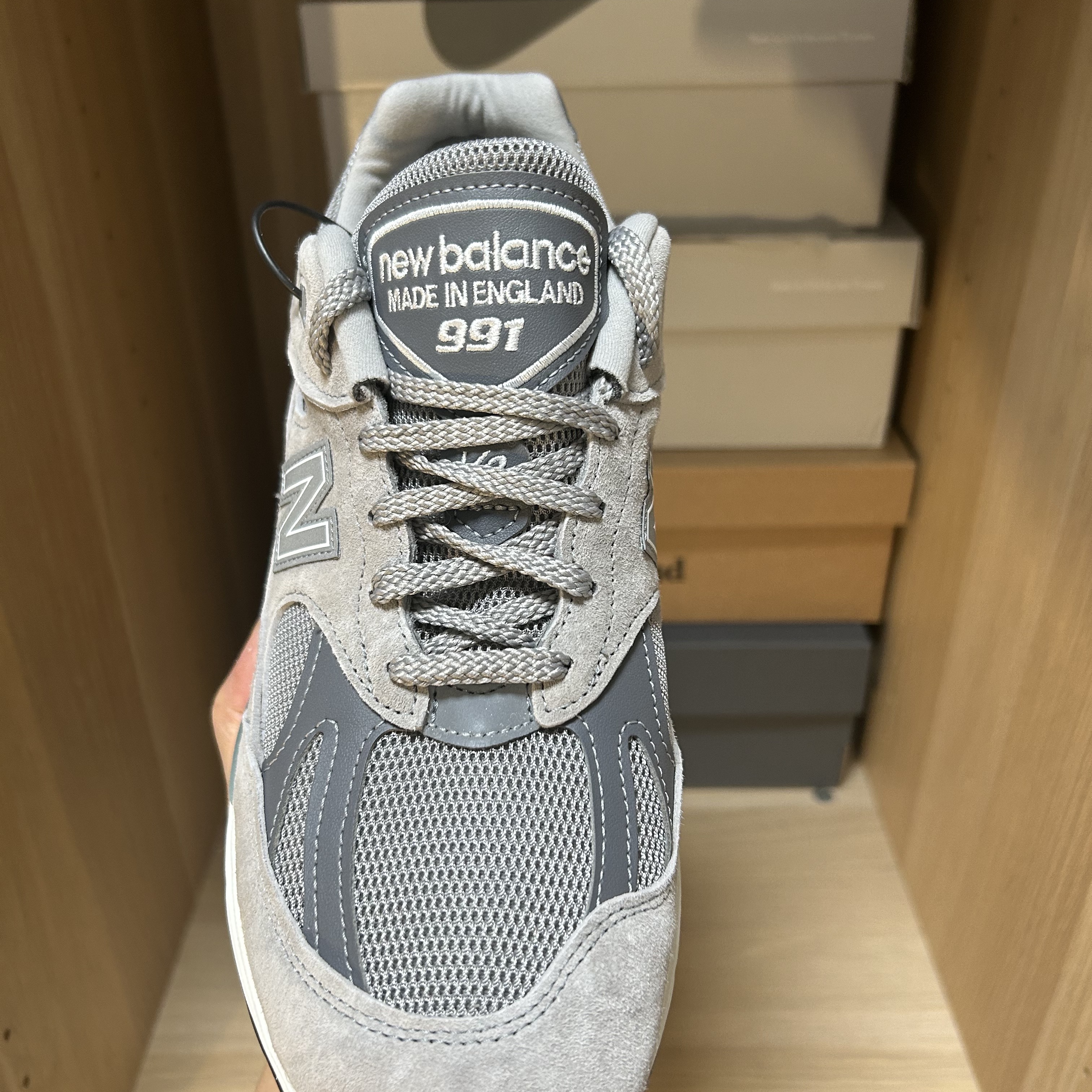 New Balance 991v2 Made in UK Rock Ridge Alloy Silver 착용 스타일 - 4