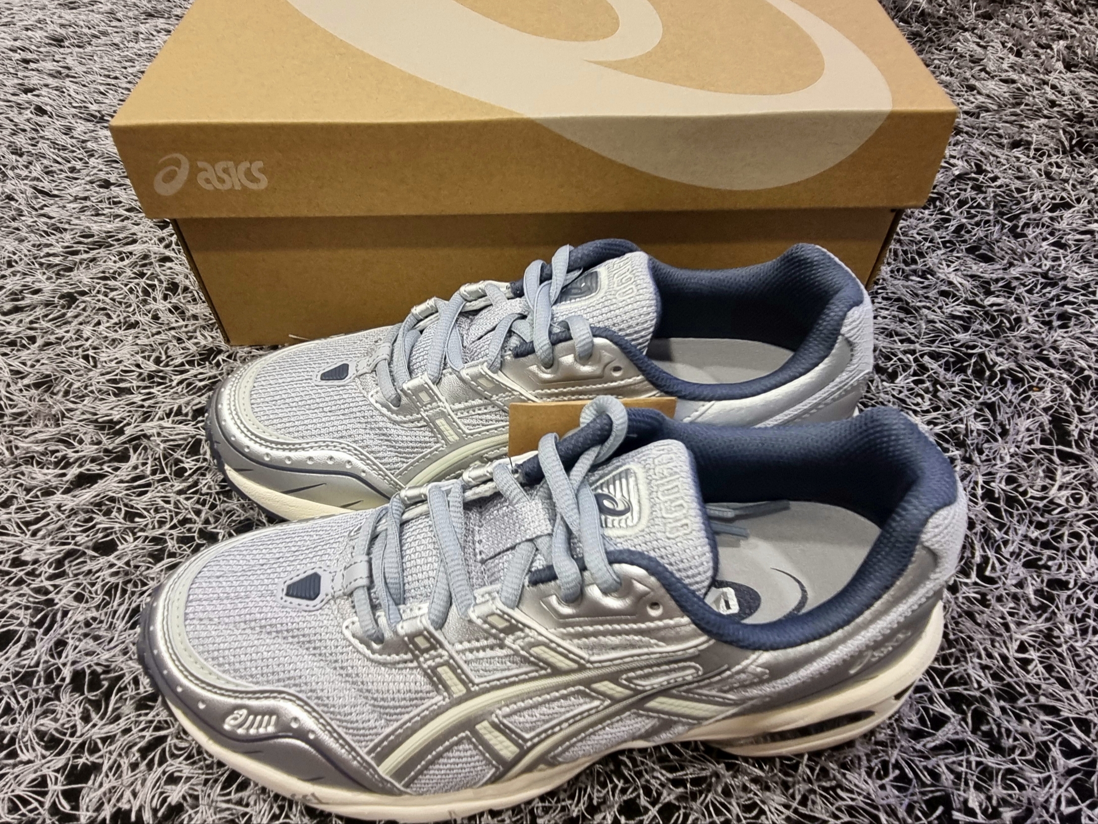 Asics Gel-1090 Piedmont Grey 착용 스타일 - 6