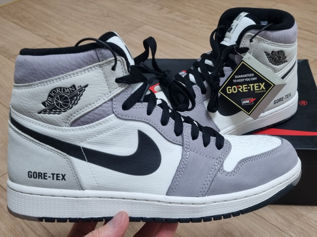 Jordan 1 Element Gore-Tex Sail 착용 스타일