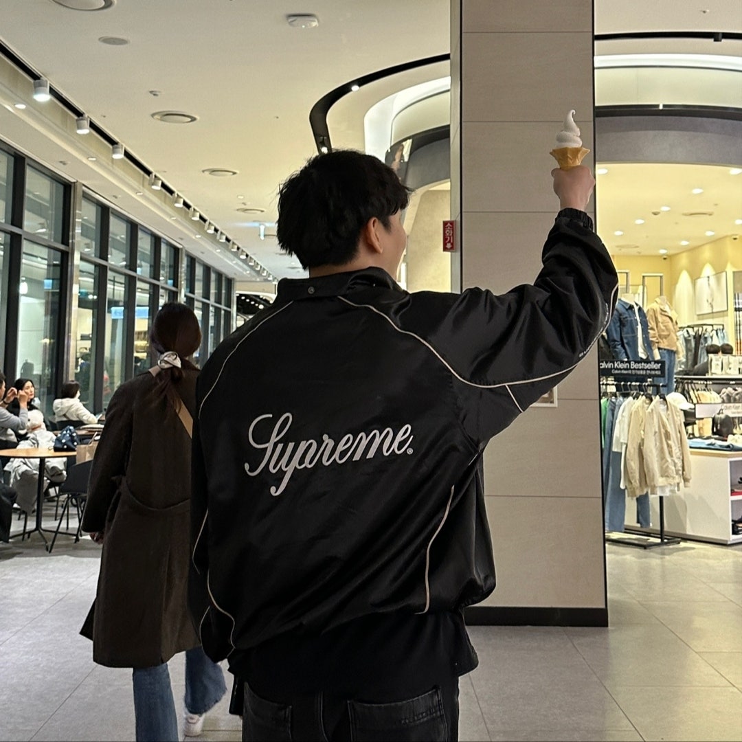 Supreme Satin Hooded Track Jacket M wholesale 