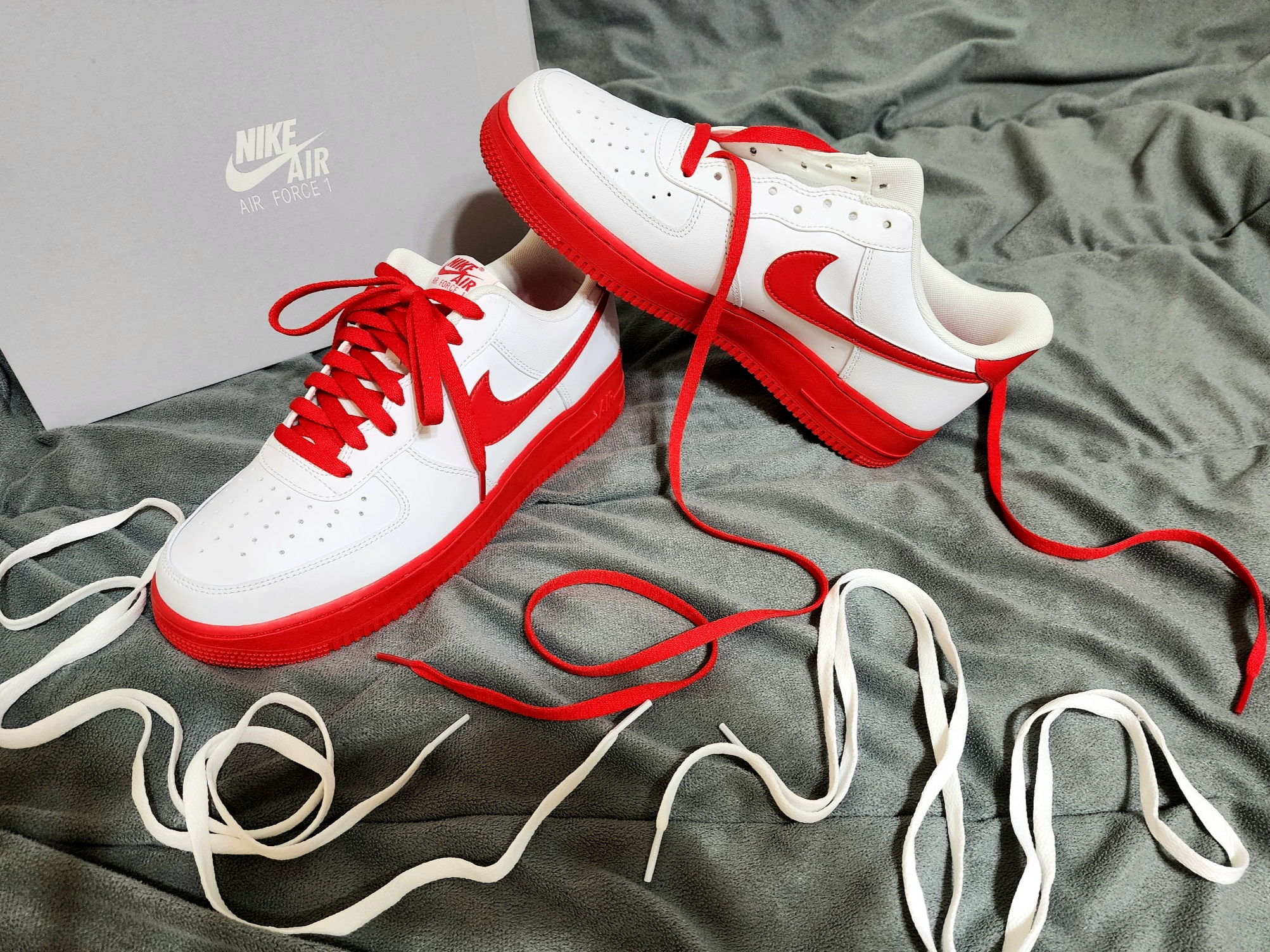 Nike Air Force 1 Low White Red Midsole 착용 스타일 - 1