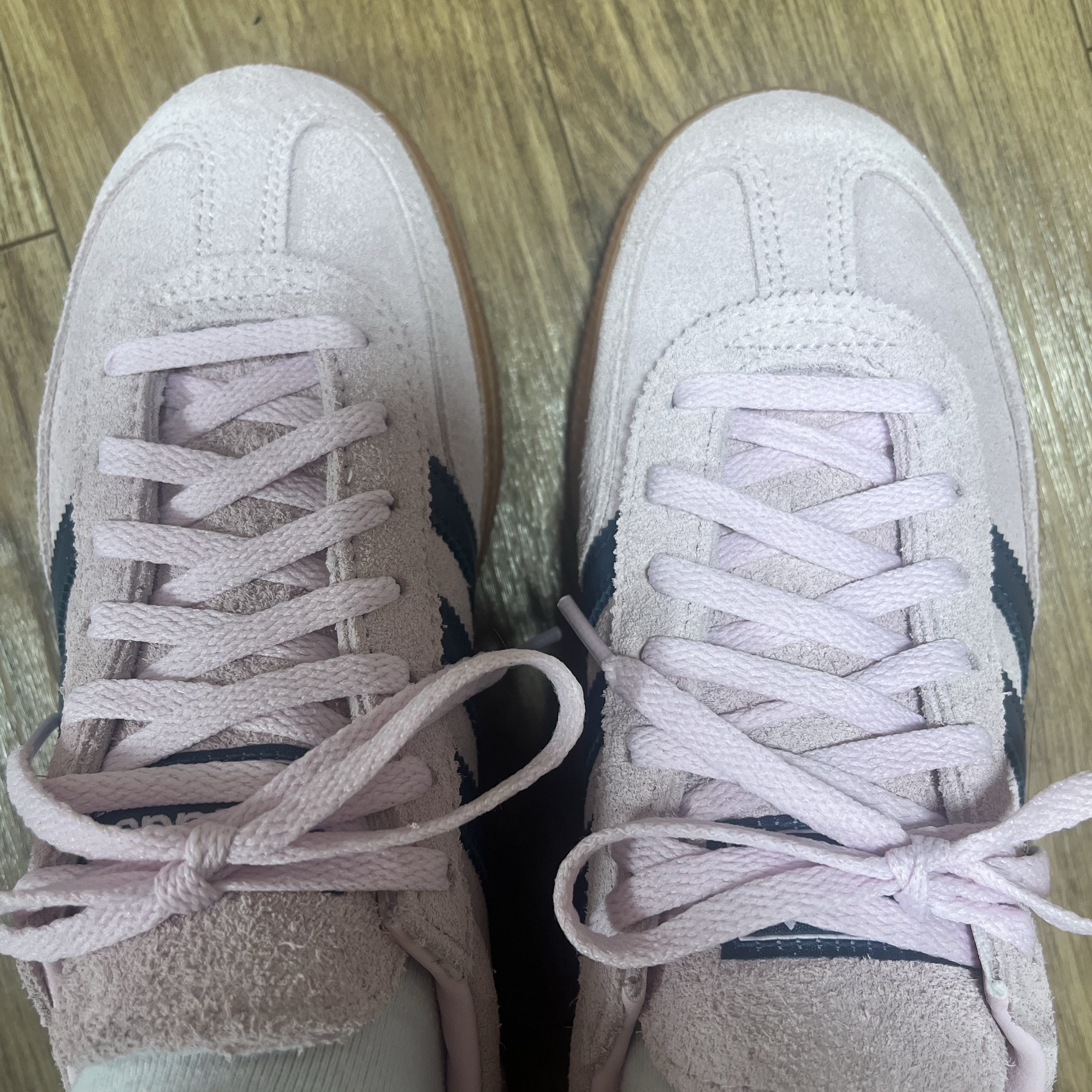 (W) Adidas Spezial Handball Clear Pink 착용 스타일