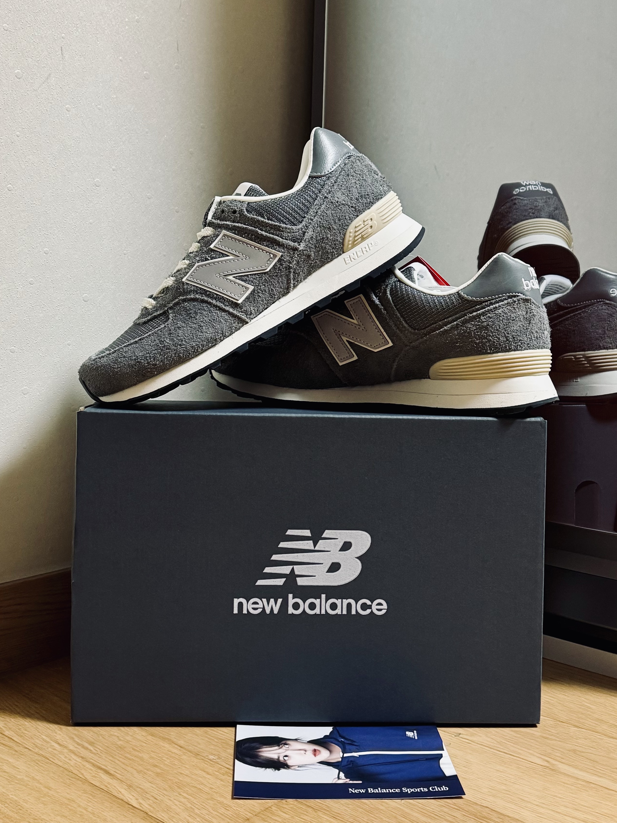 New Balance x Pottery 574 Premium Soft Grey 착용 스타일