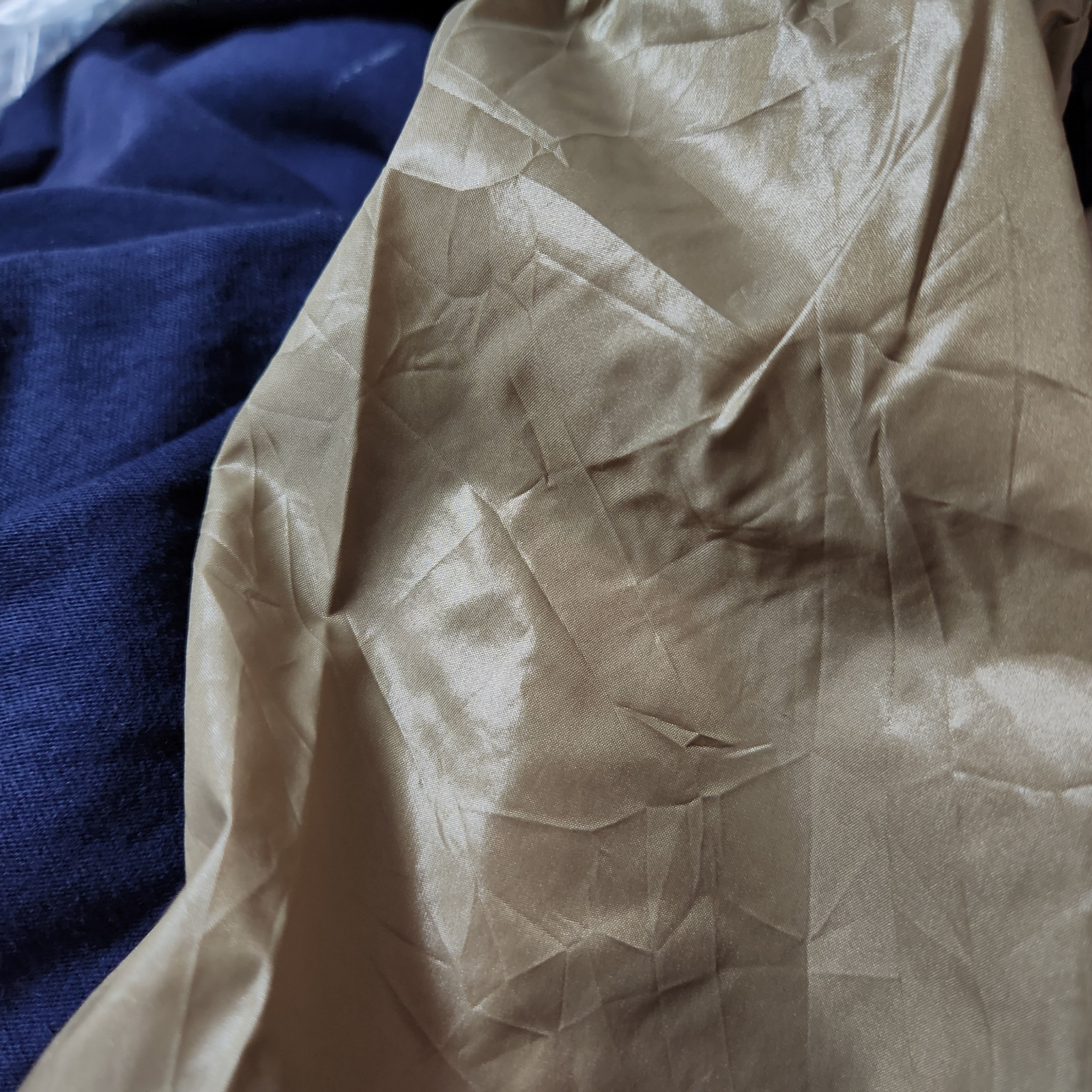 Stussy Beach Shell Wrinkled Nylon Jacket Brown 착용 스타일 - 2