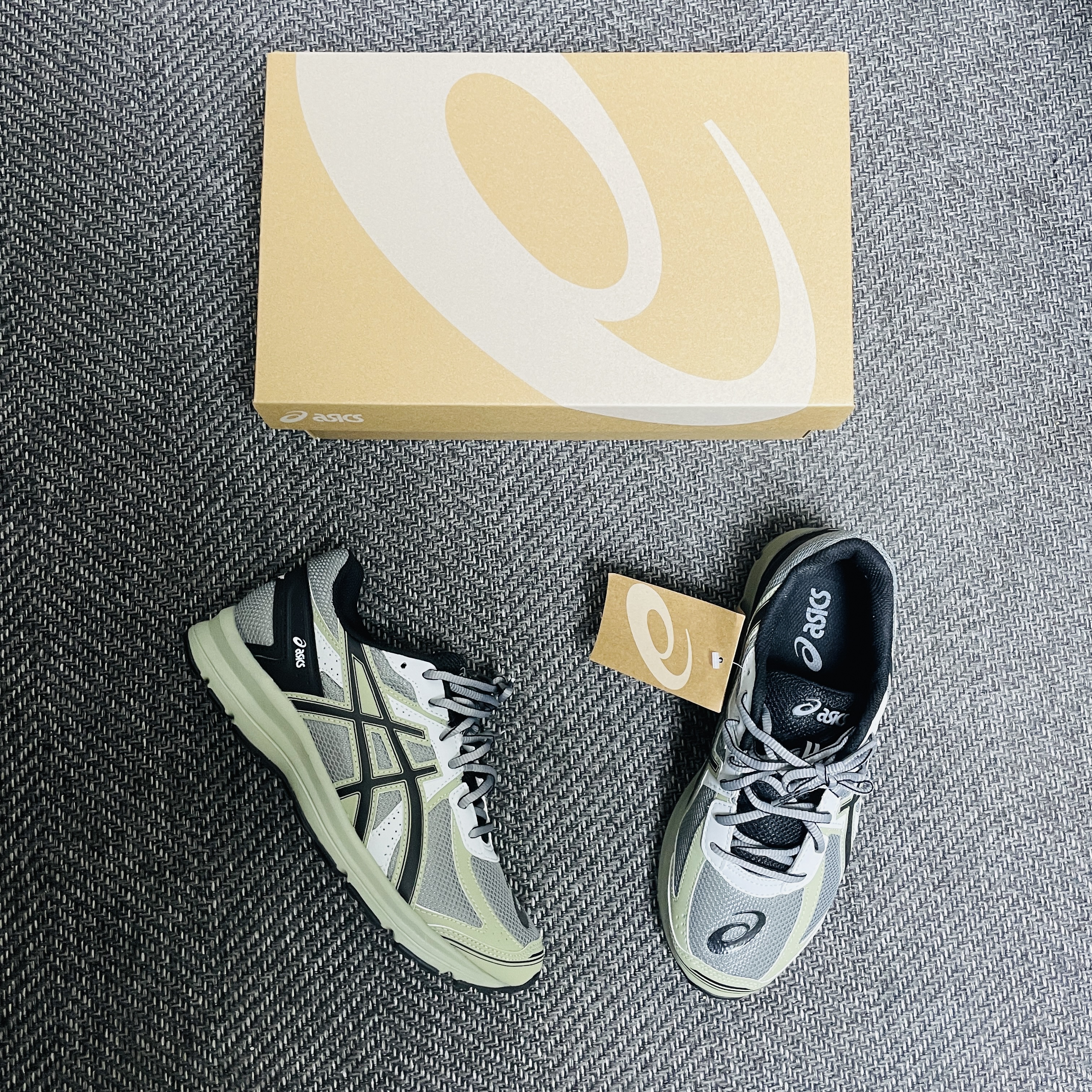 Asics Jog 100 S Sheet Rock - 2E Wide 착용 스타일