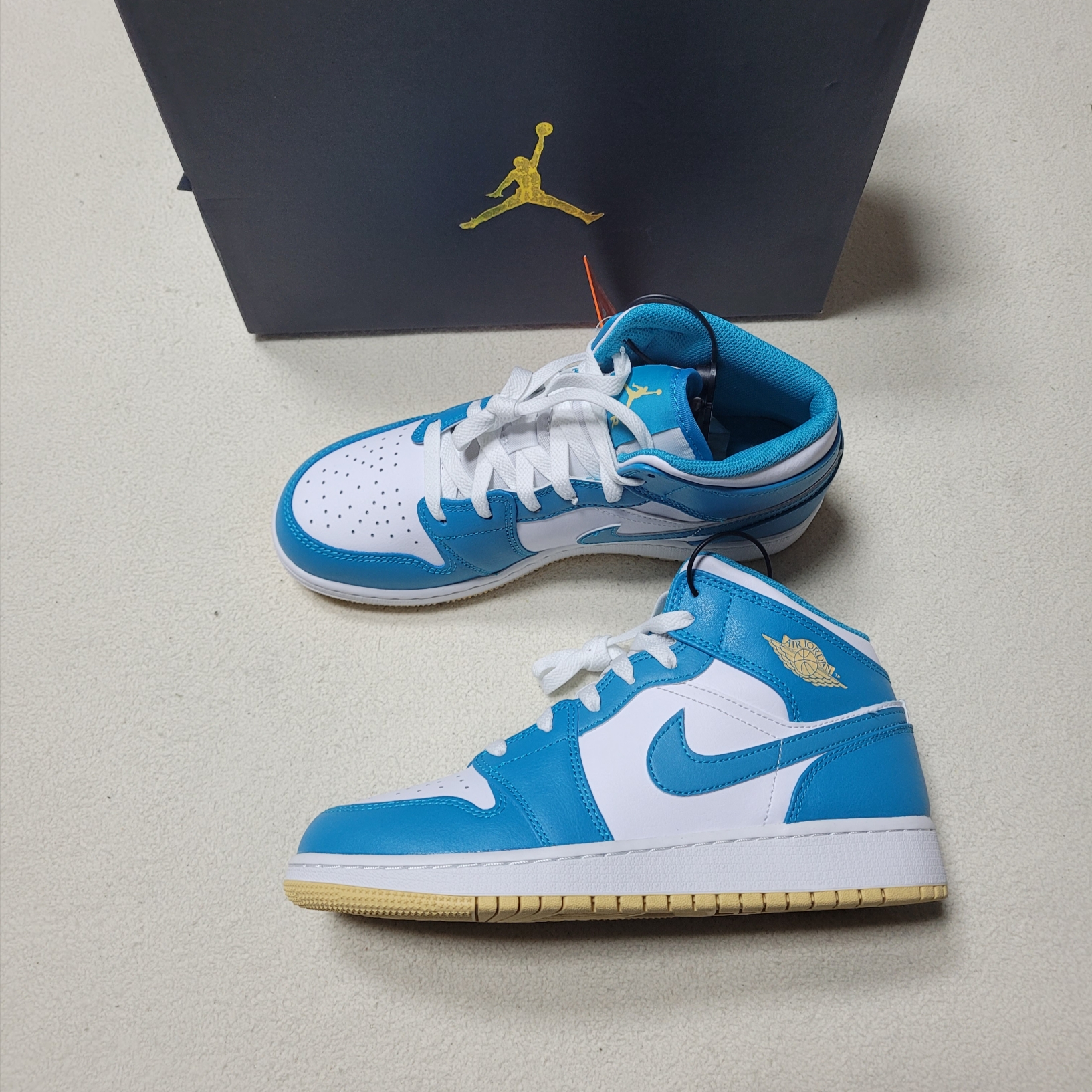 (GS) Jordan 1 Mid Aquatone 착용 스타일