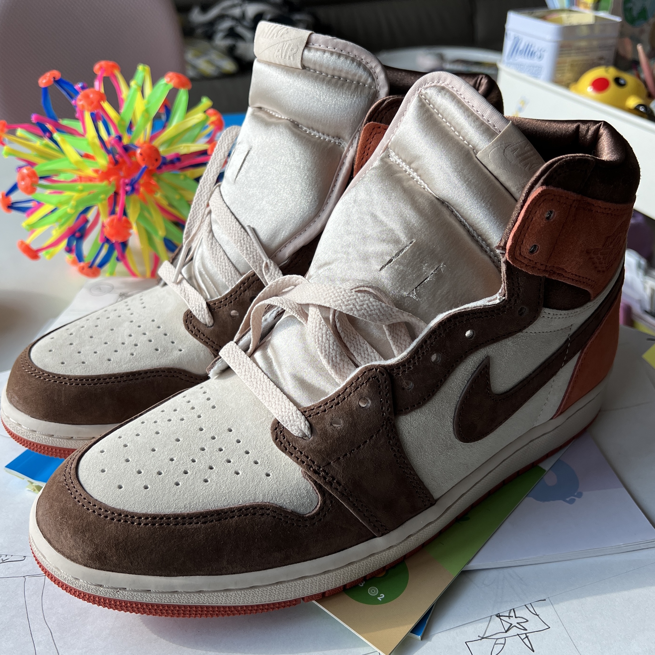(W) Jordan 1 Retro High OG SP Cacao Wow Sanddrift 착용 스타일 - 2