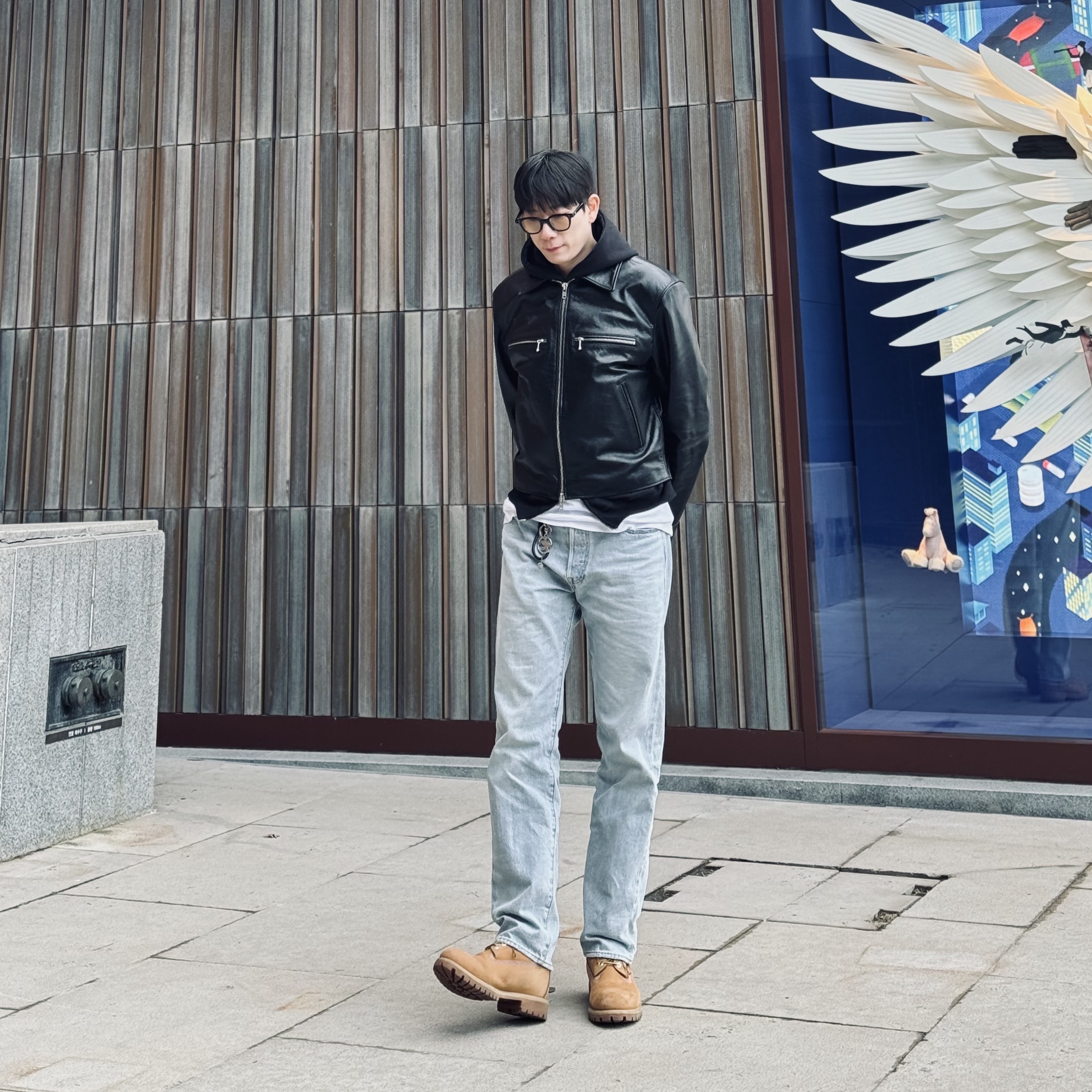 Gentle Monster Gauss NC3 Navy Translucent, Timberland Premium 6 inch Waterproof Boot Wheat Nubuck - Wide 착용 스타일 - 1