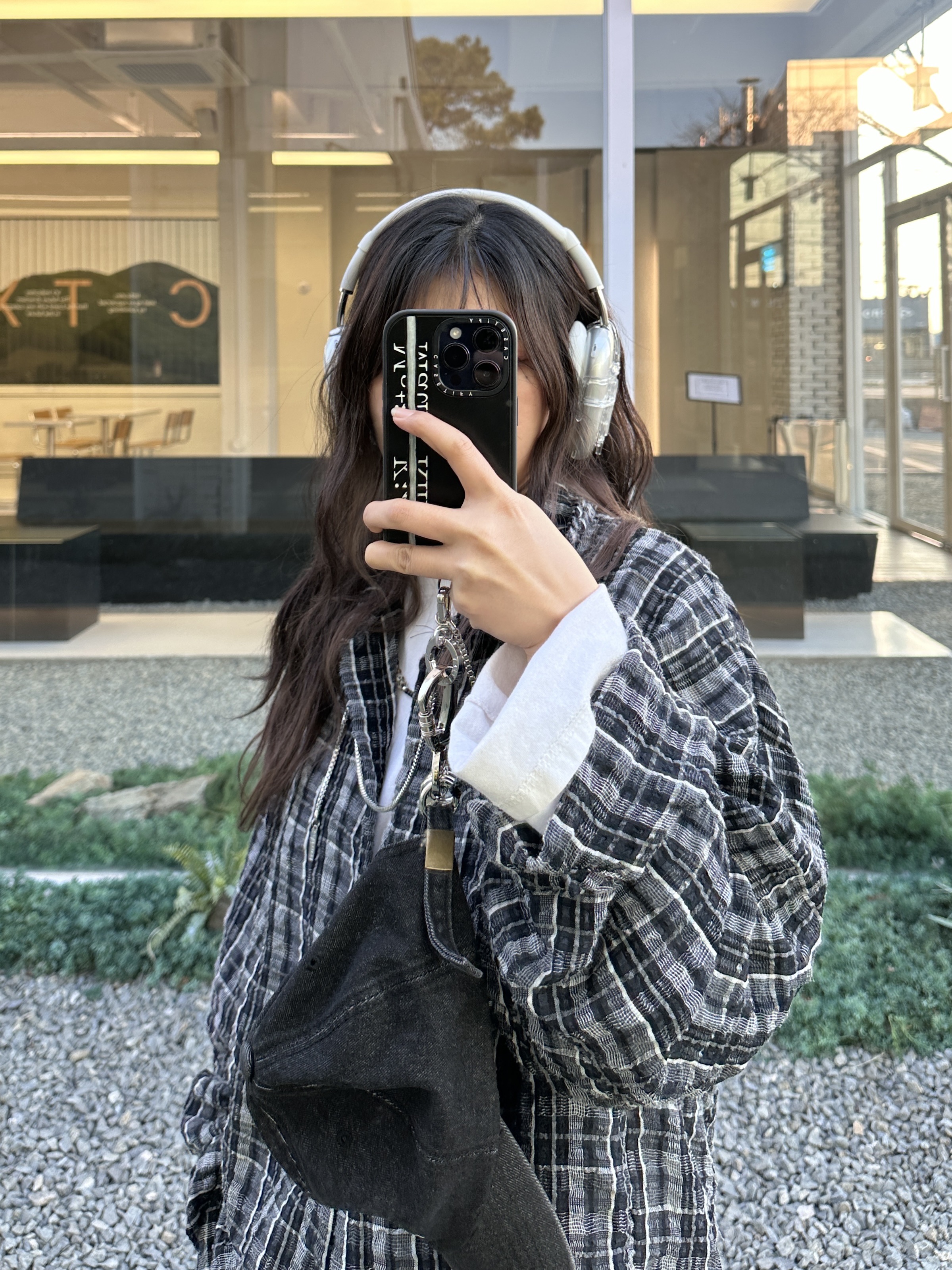 Test Artifact Era Origin Max 002x Clear, Apple AirPods Max Lightning Silver (Korean Ver.) 착용 스타일 - 7