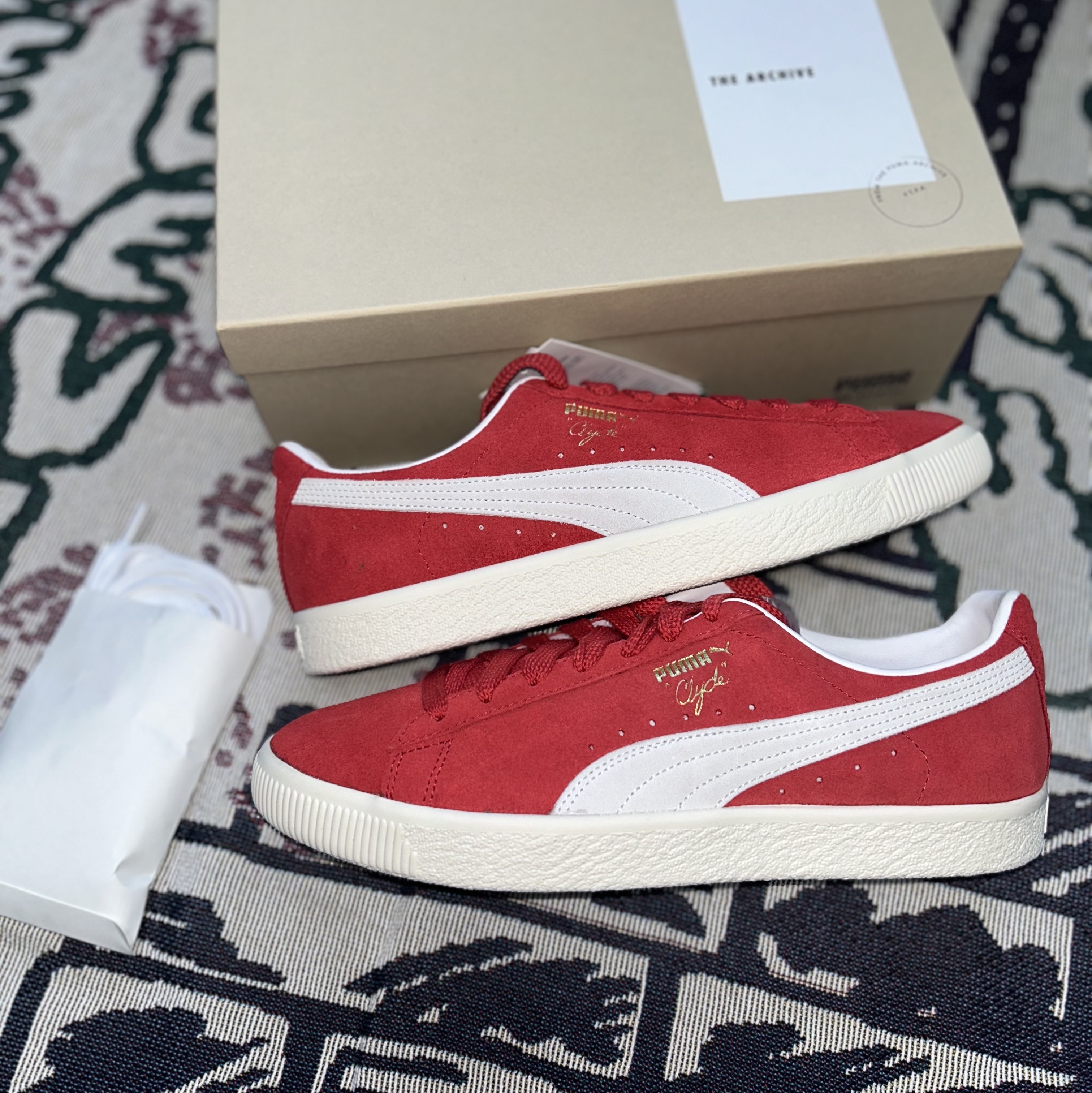 Puma Clyde OG For All Time Red 착용 스타일 - 1