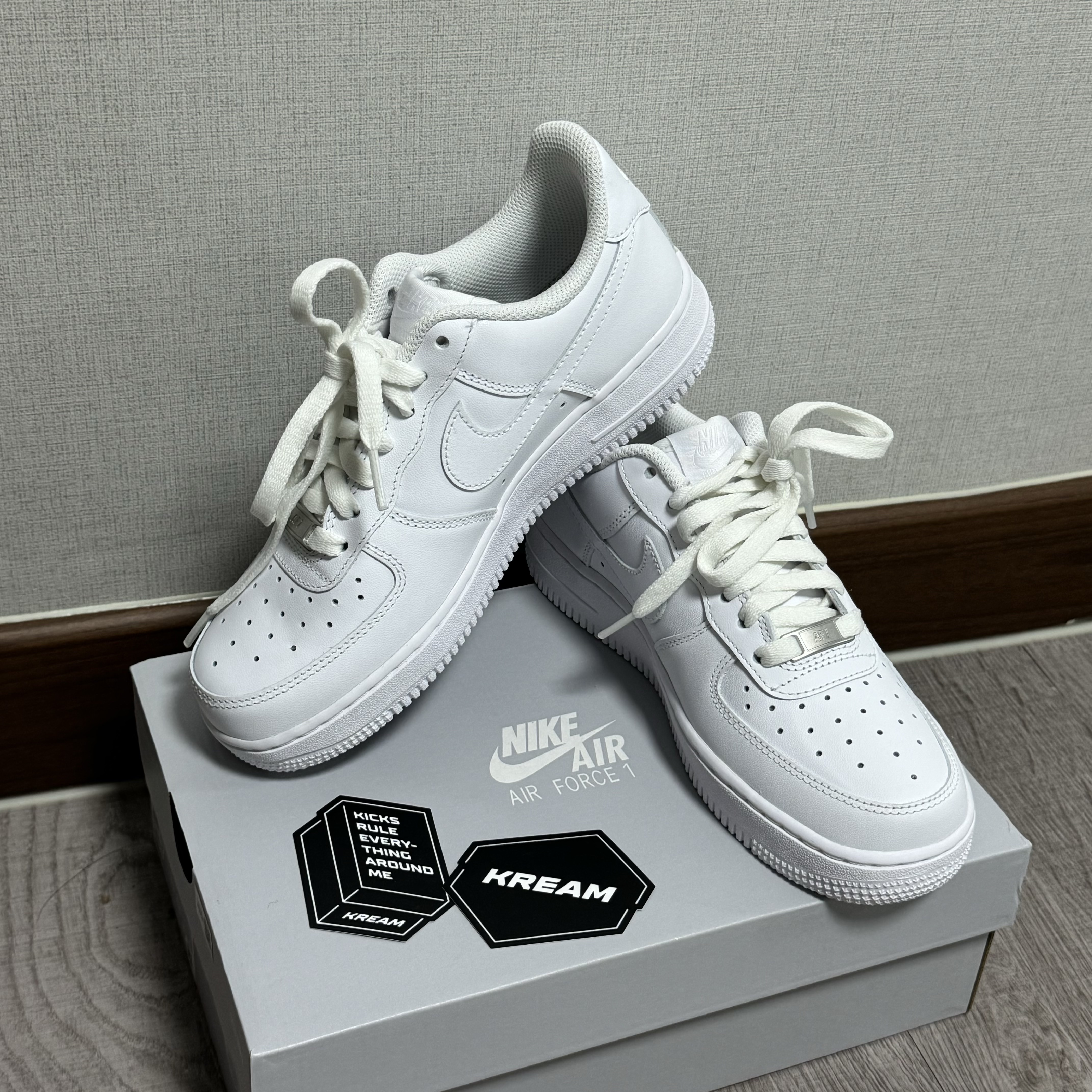 (W) Nike Air Force 1 '07 Low White 착용 스타일
