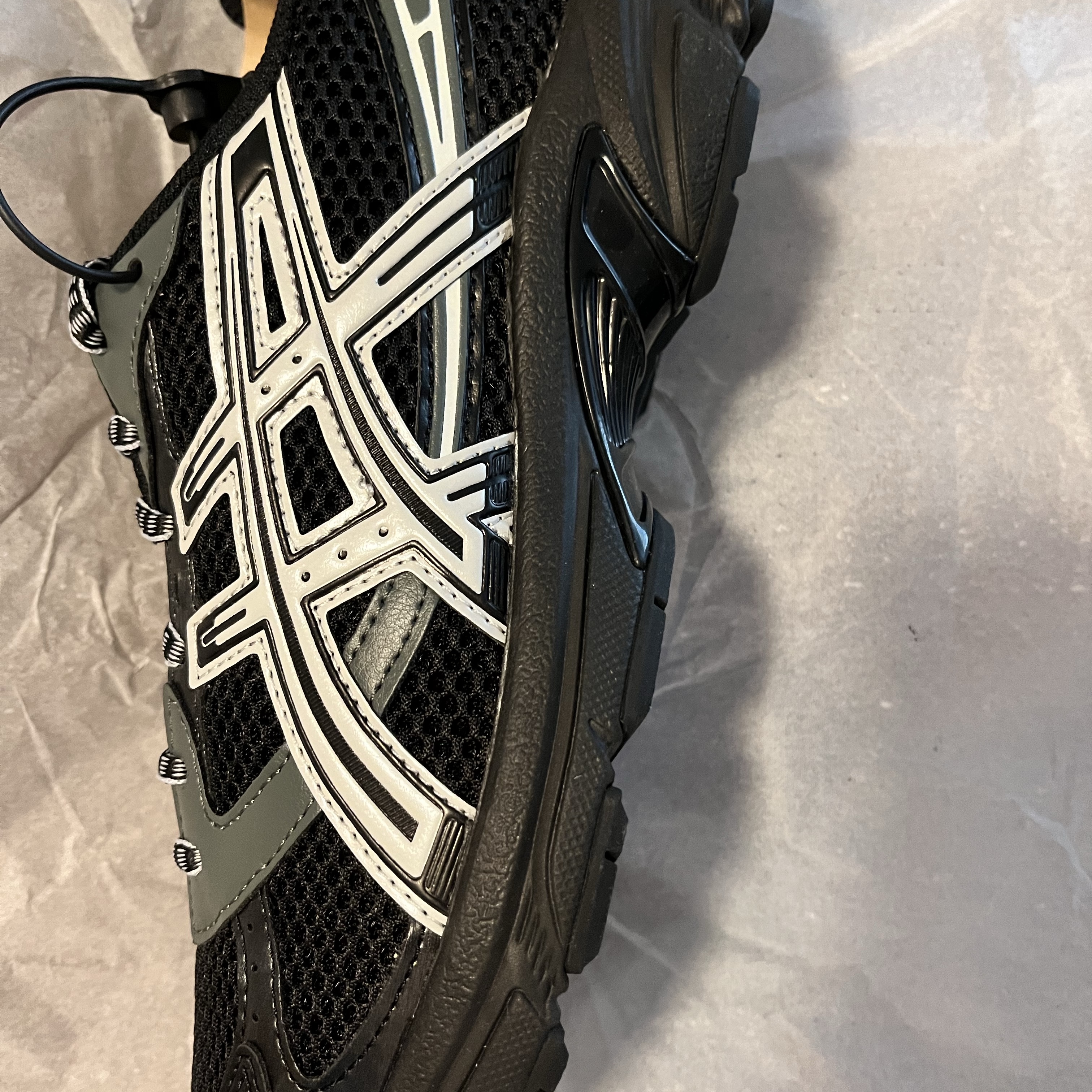 Asics Gel-1130 Black Glacier Grey - Folder Exclusive 착용 스타일