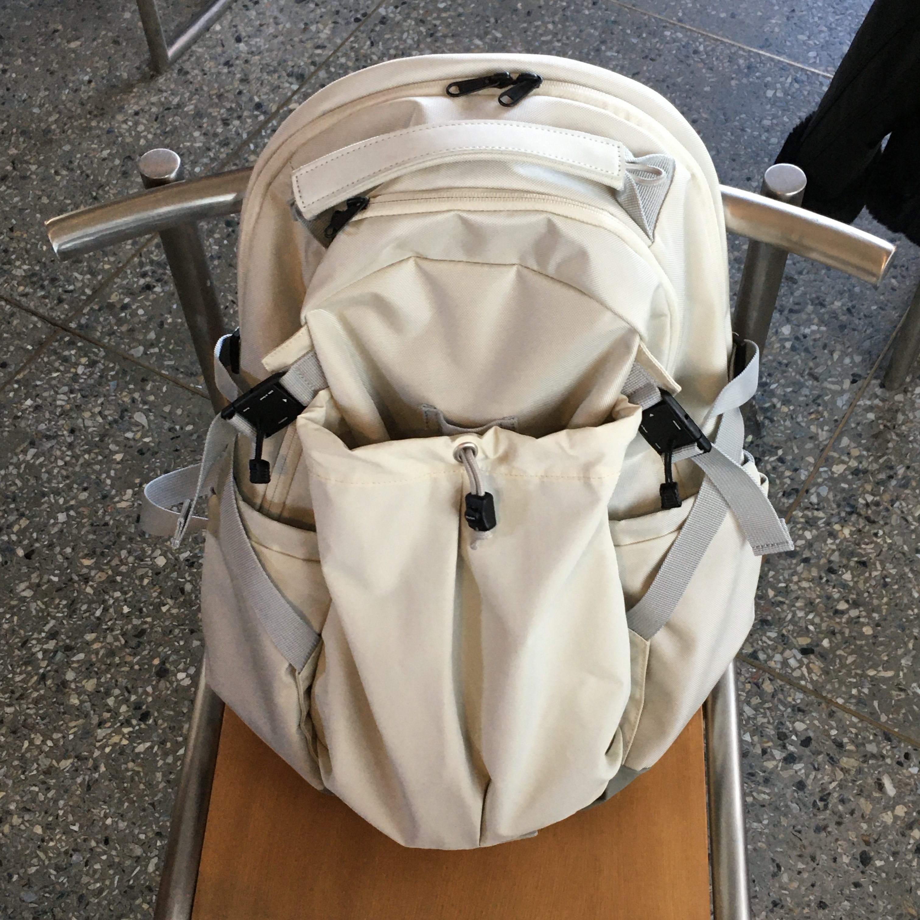 RAWROW Heavy Duty Backpack 811 811 Cream 착용 스타일 - 8
