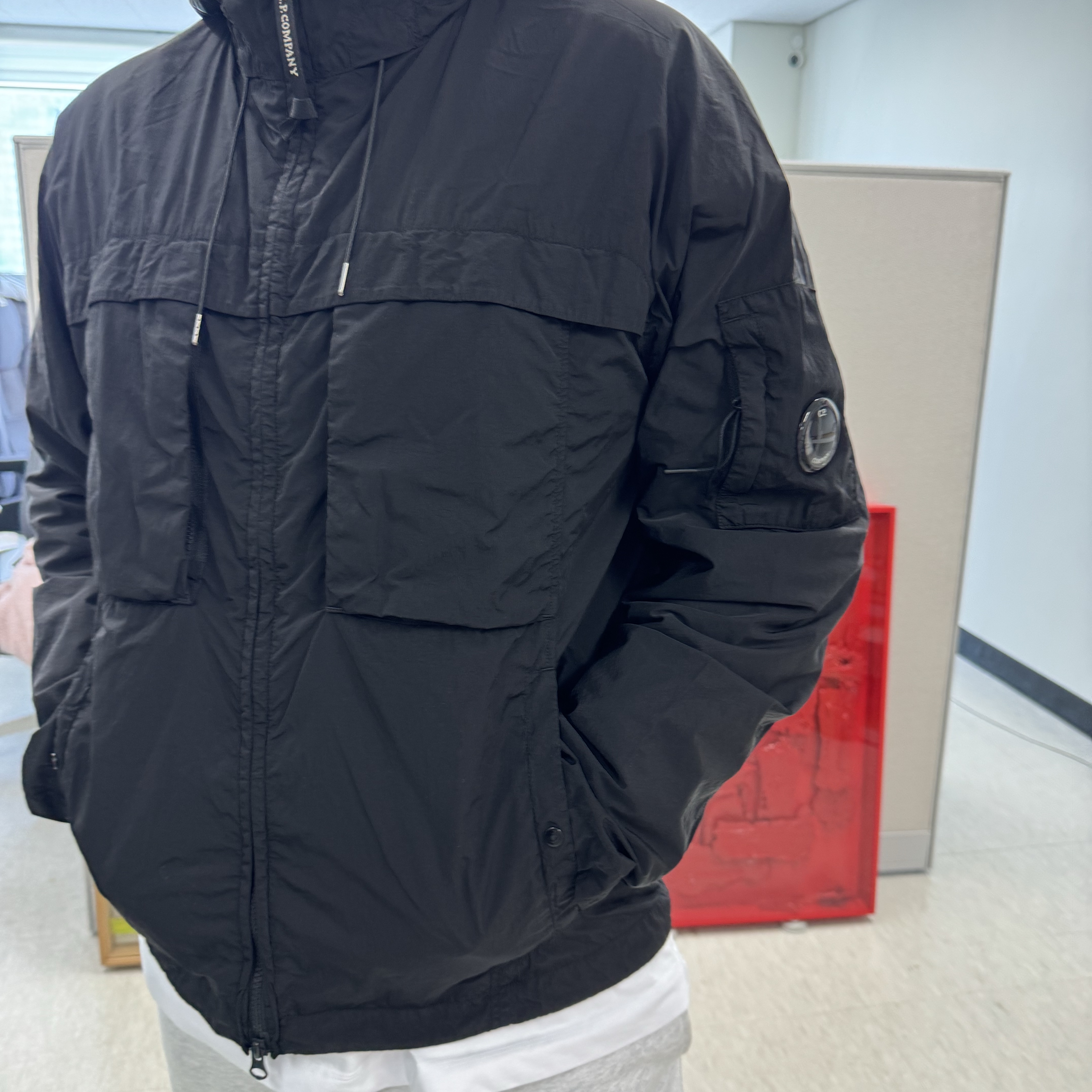 C.P. Company Chrome-R Hooded Jacket Black - 24SS 착용 스타일 - 1